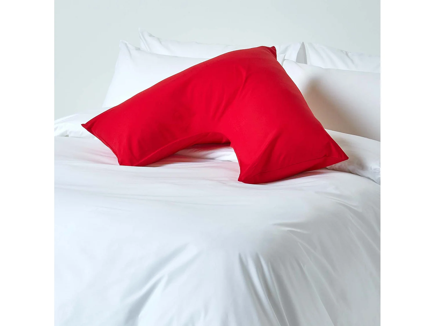 Homescapes Red Egyptian Cotton V Shaped Pillowcase 200 TC