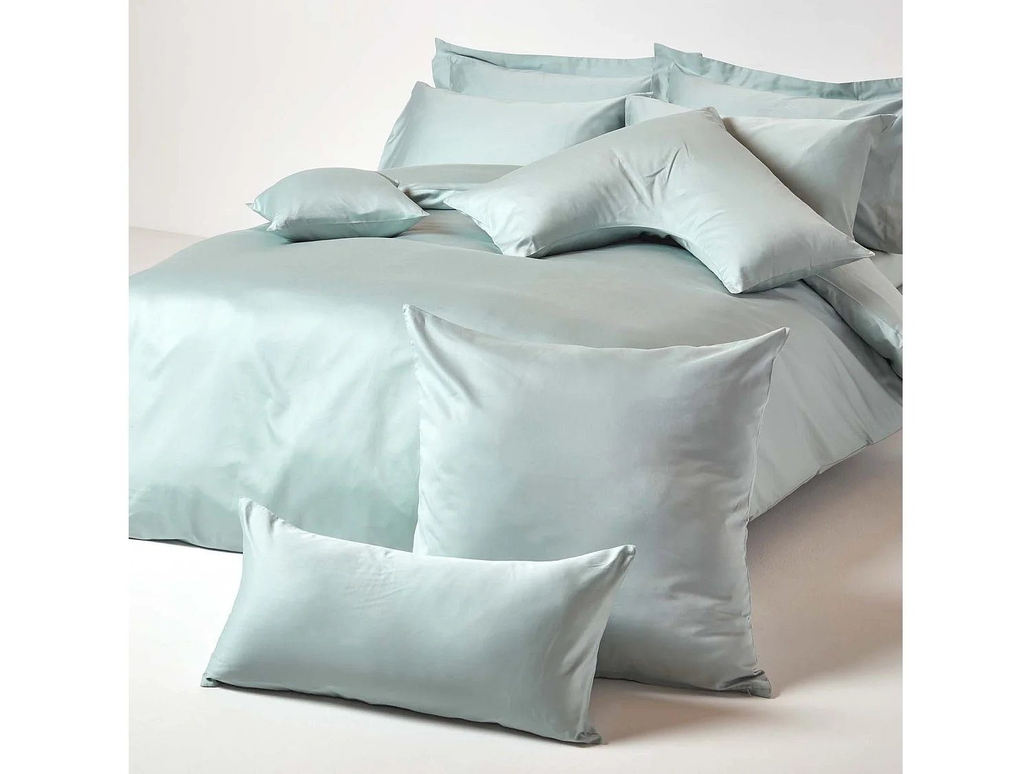 Homescapes Duck Egg Blue V Shaped Pillowcase Organic Cotton 400 Thread Count