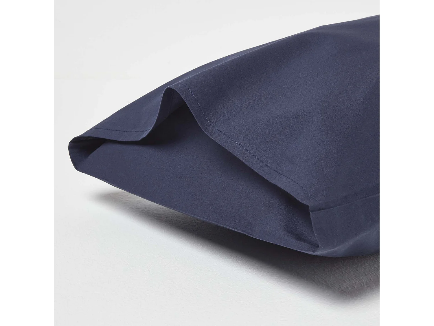 Homescapes Navy Cotton Kids Pillowcases 40 x 60 cm 200 Thread Count, 2 Pack