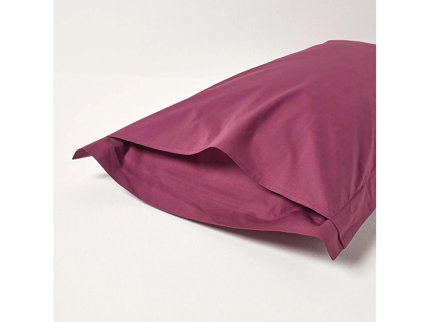 Homescapes Plum Egyptian Cotton Oxford Pillowcase 200 TC