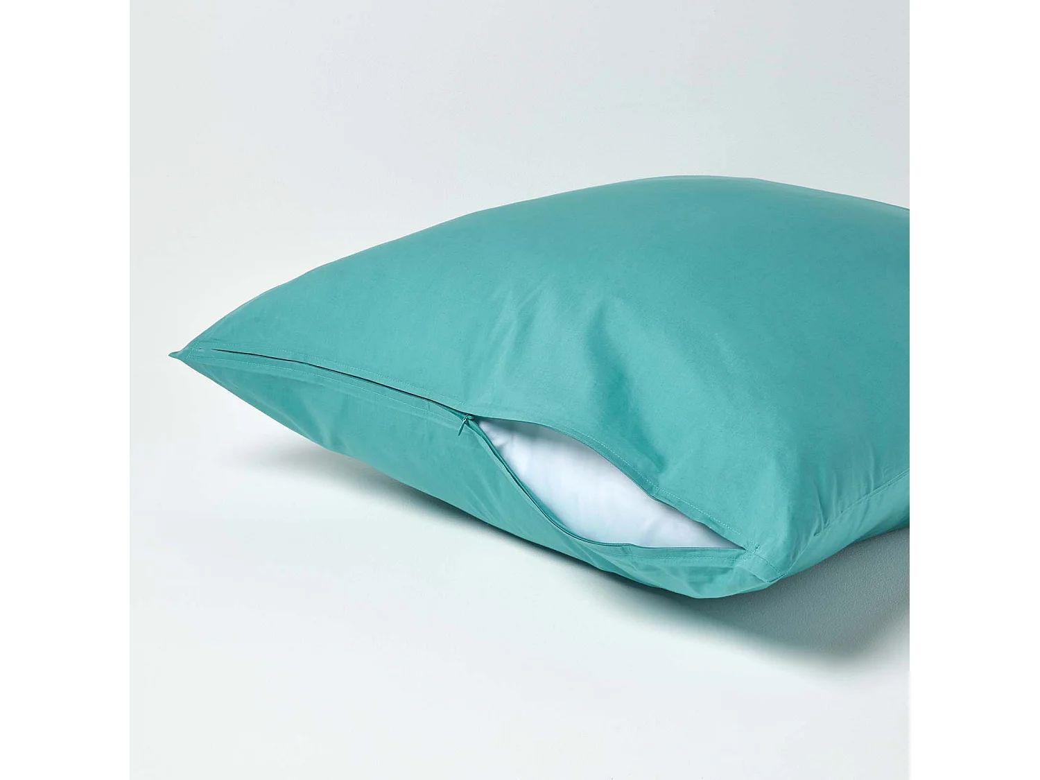 Homescapes Teal Continental Egyptian Cotton Pillowcase 200 TC, 80 x 80 cm