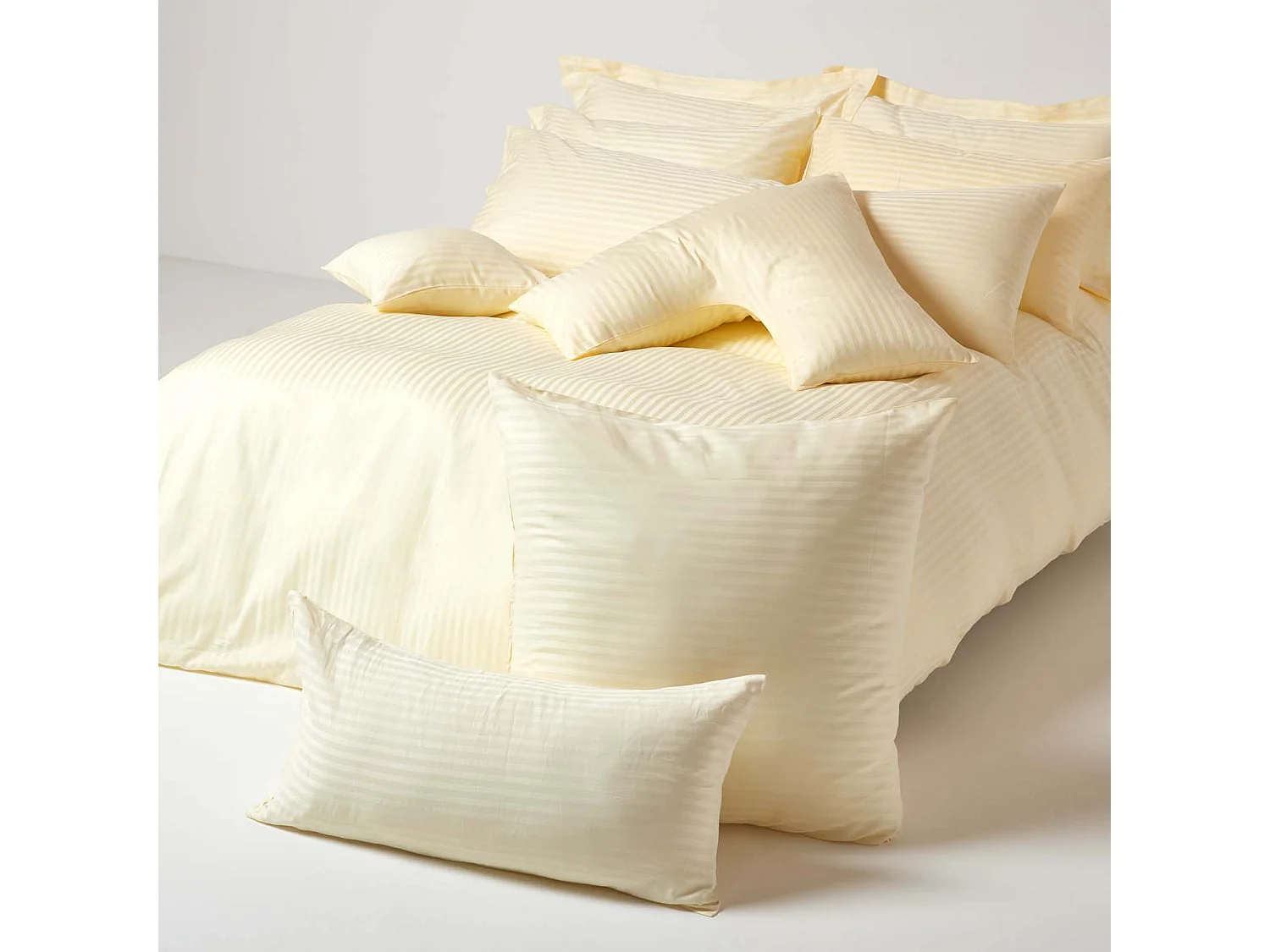 Homescapes Pastel Yellow Egyptian Cotton Satin Stripe Housewife Pillowcase 330 TC