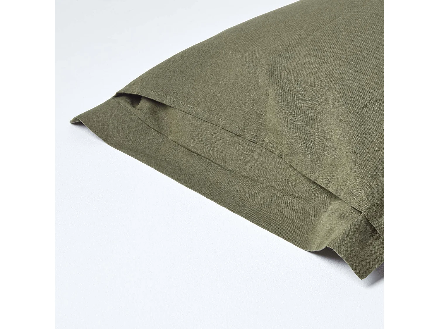 Homescapes Khaki Green Linen Oxford Pillowcase, King