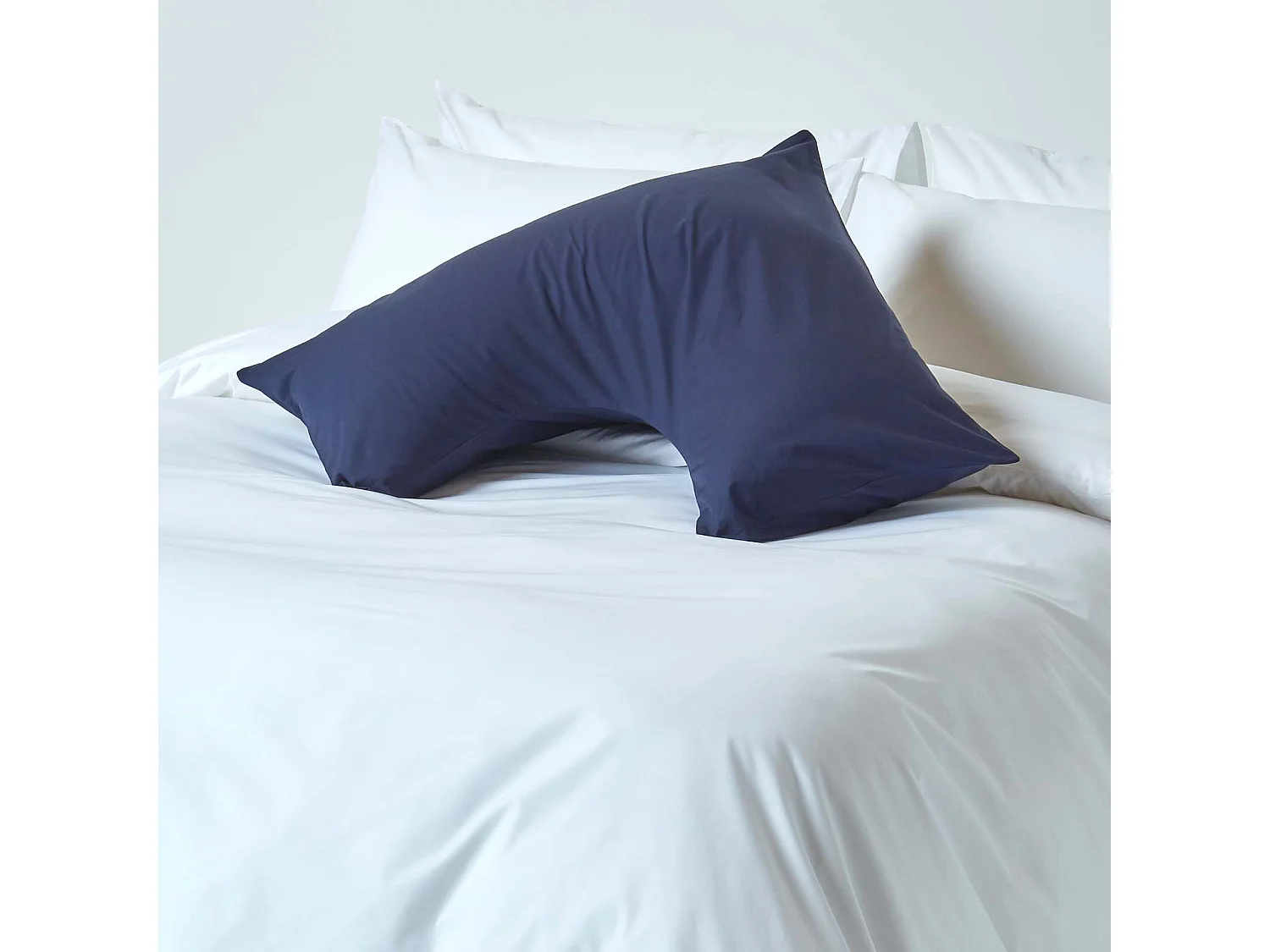 Homescapes Navy Blue Egyptian Cotton V Shaped Pillowcase 200 TC