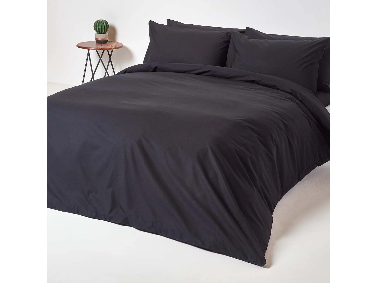 Homescapes Black Egyptian Cotton Flat Sheet 200 TC, Double