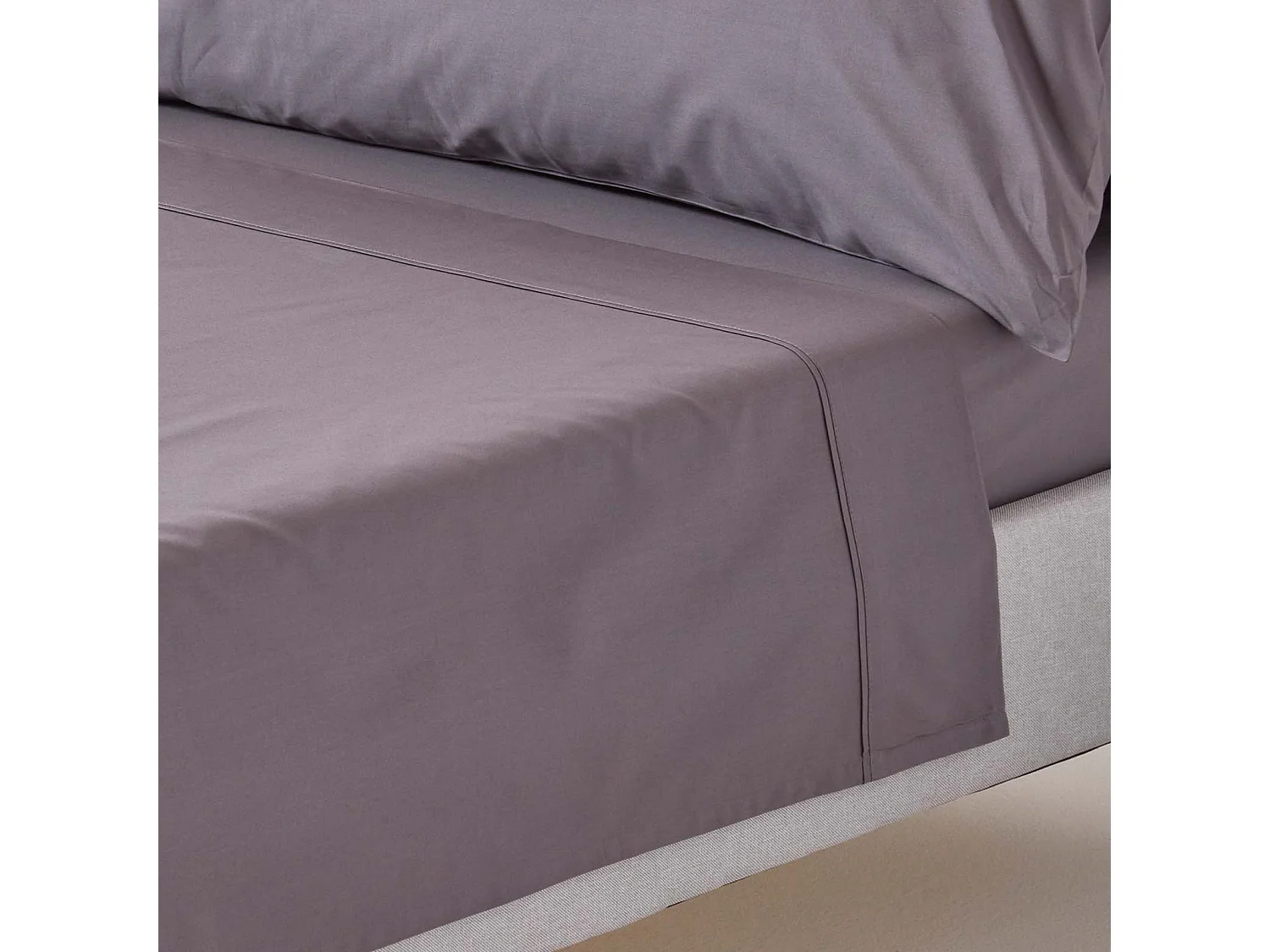 Homescapes Dark Grey Egyptian Cotton Flat Sheet 200 TC, Super King Size