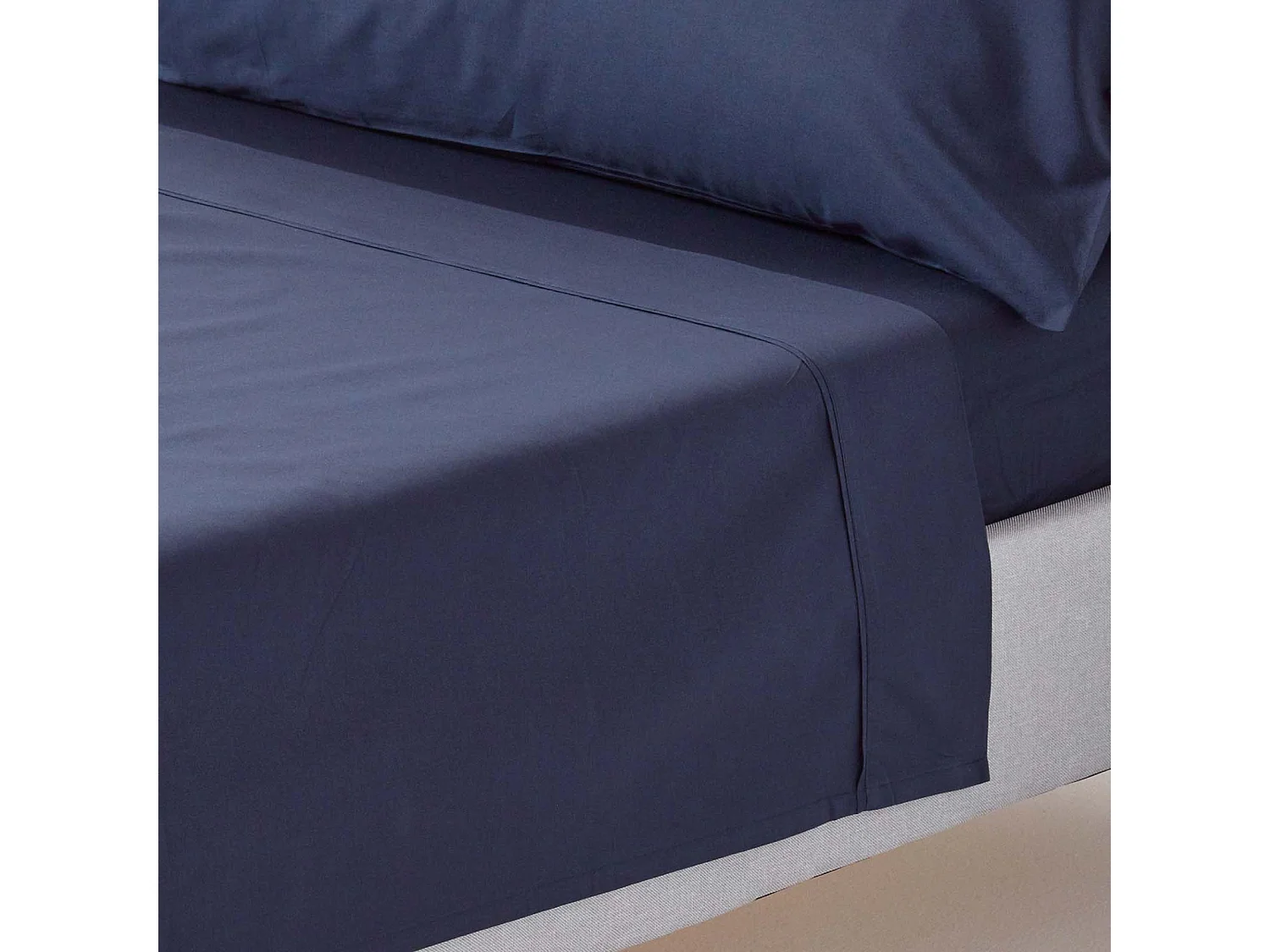 Homescapes Navy Blue Egyptian Cotton Flat Sheet 200 TC, Double