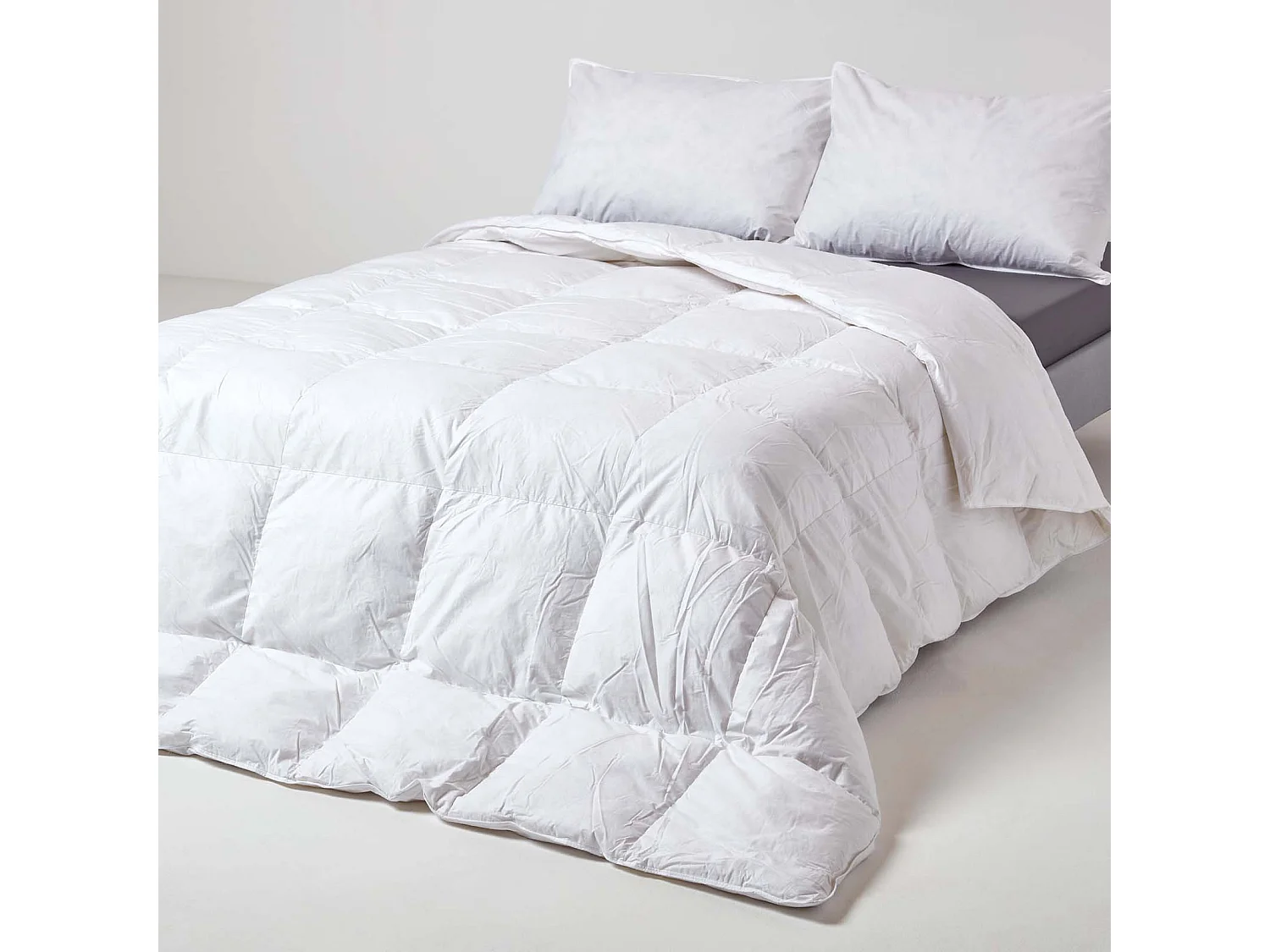 Homescapes Goose Feather and Down All Seasons King Size Duvet