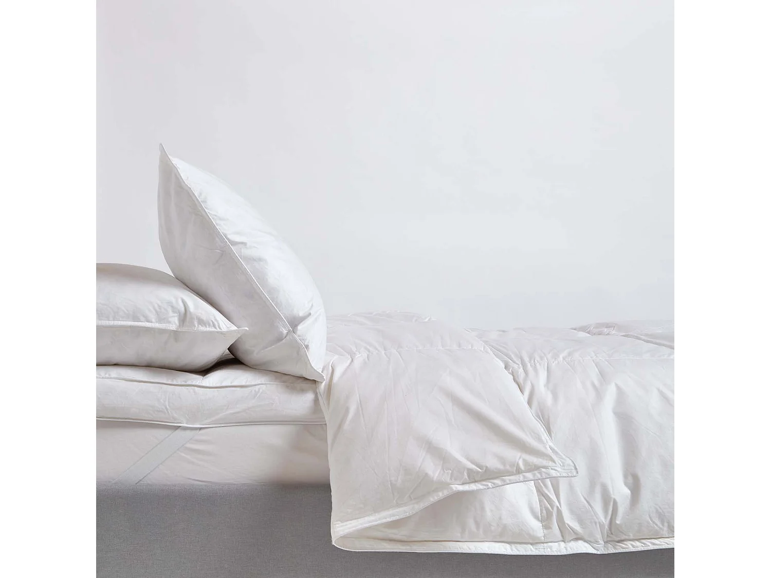 Couette de luxe tempérée printempsété en duvet de canard 9 tog - 230 x 220 cm - HOMESCAPES
