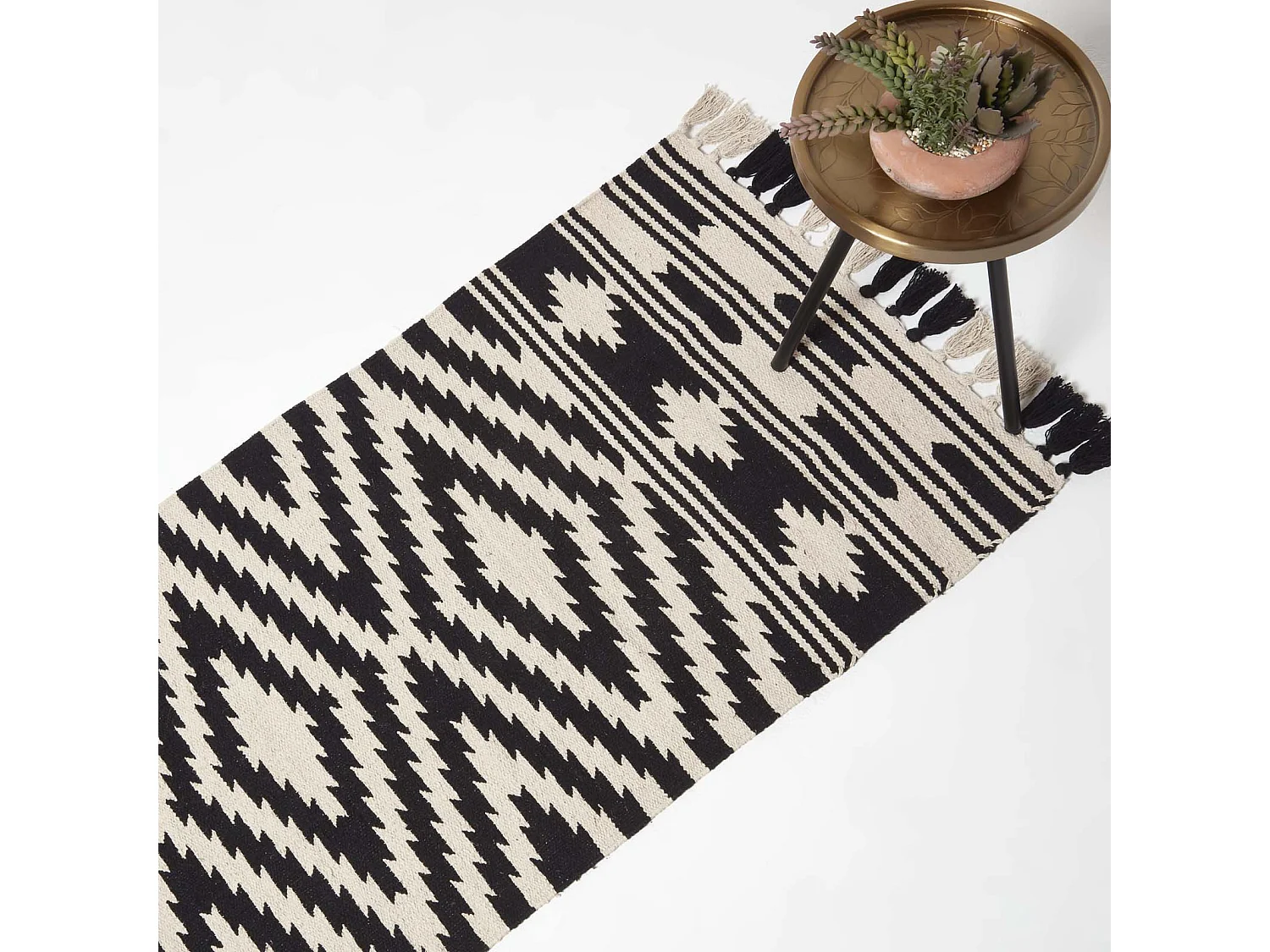 Homescapes Dinan Black & White Kilim Runner Cotton Rug 66 x 200 cm