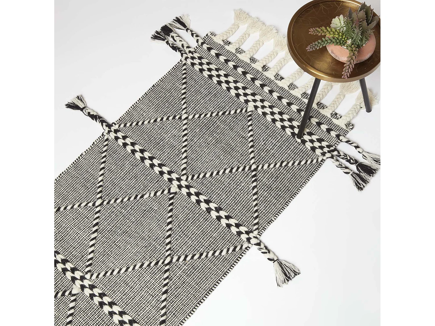 Homescapes Edessa Black & White Kilim Runner Wool Rug 66 x 200 cm
