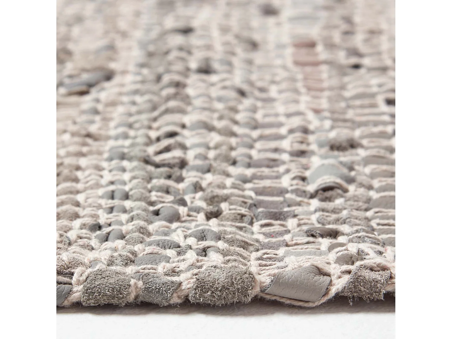 Homescapes Grey Real Leather Handwoven Diamond Pattern Rug, 120 x 180 cm