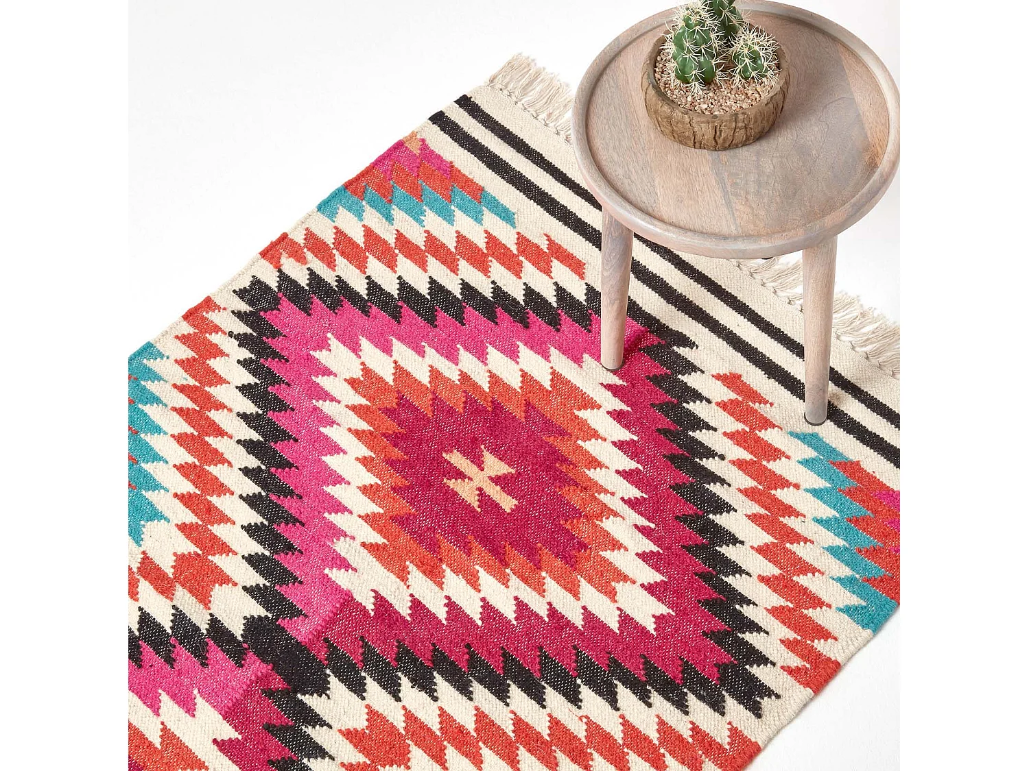 Homescapes Manila Handwoven Pink, Orange and White Multi Coloured Diamond Patterned Kilim Wool Rug, 160 x 230 cm