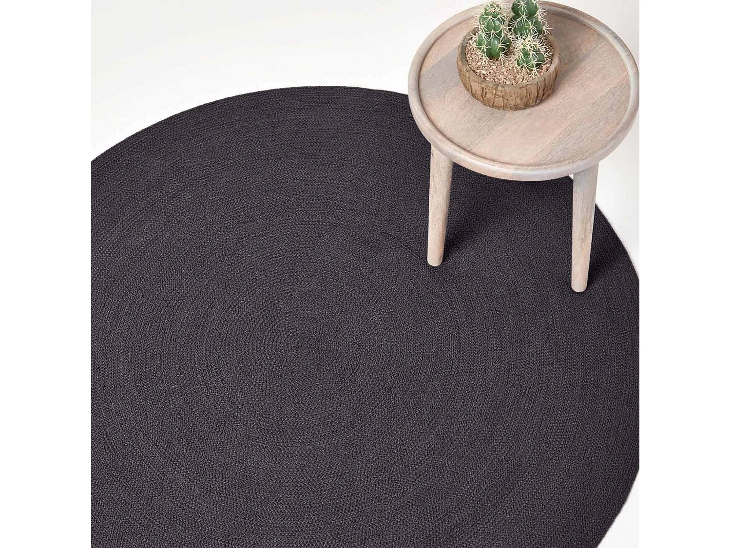 Homescapes Black Handmade Woven Braided Round Rug, 150 cm