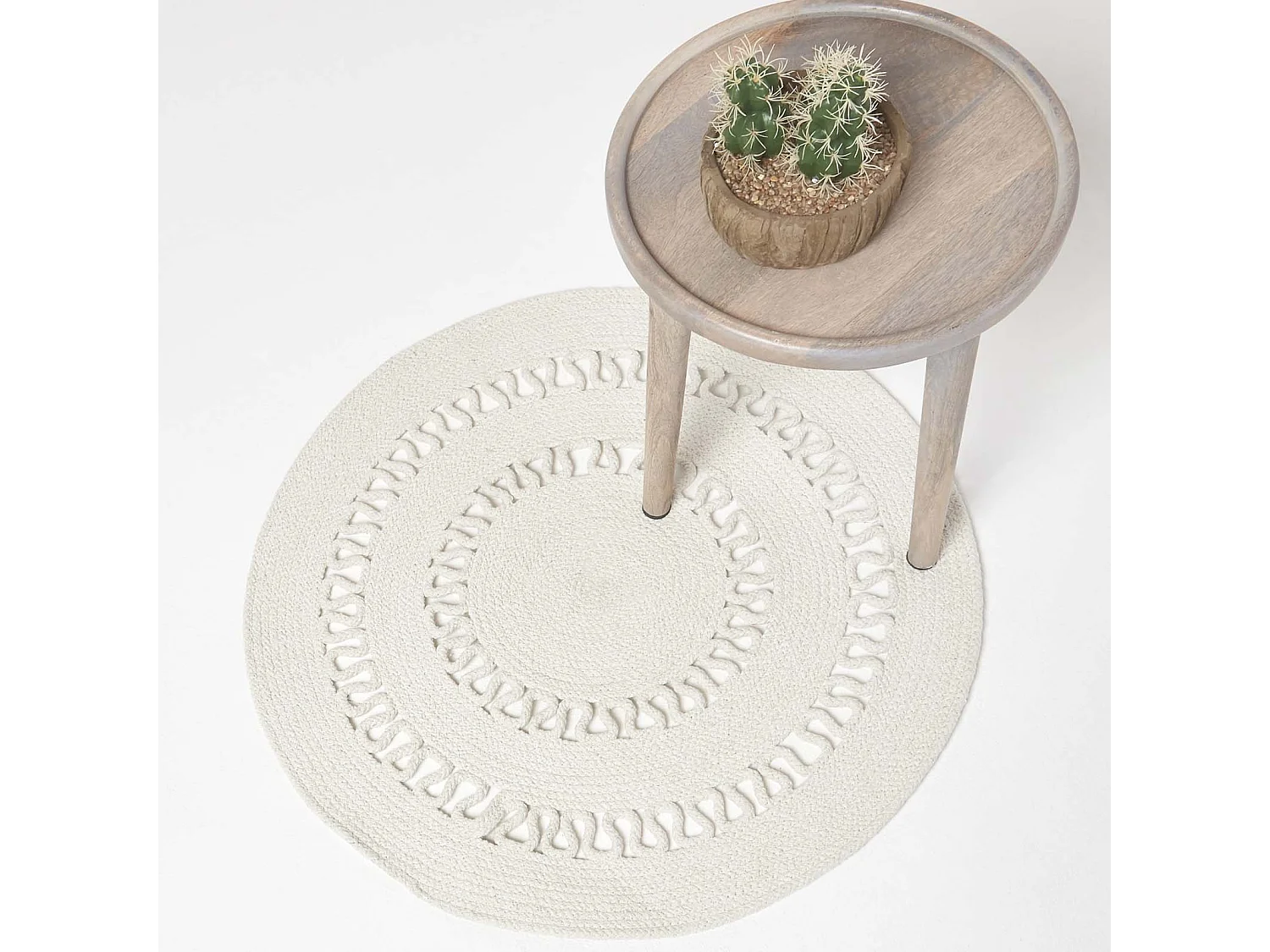Homescapes Natural Crochet Braided Rug 90cm Round