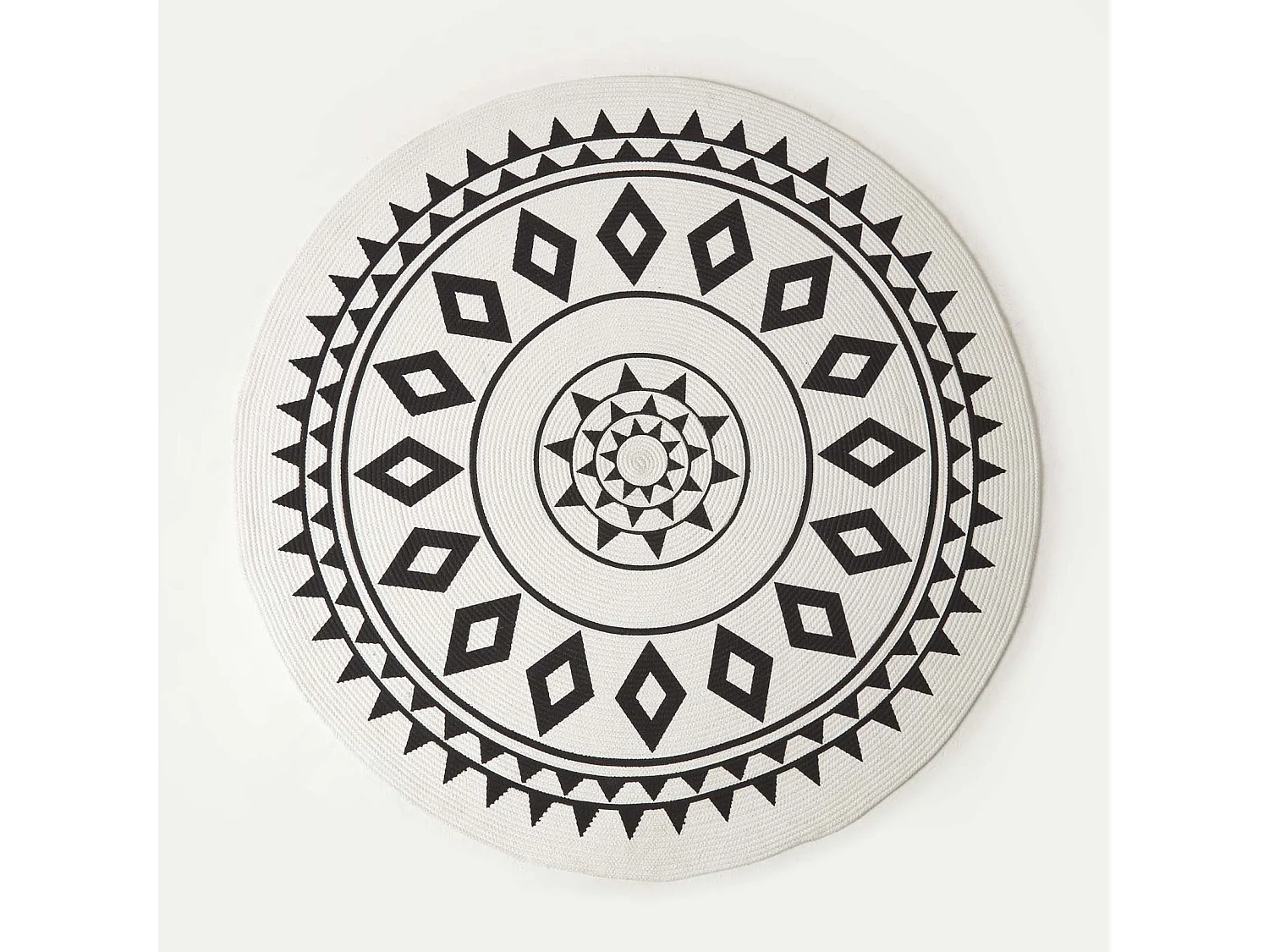 Homescapes Lia White & Black Mandala Handoven Cotton Rug, 150 cm Round