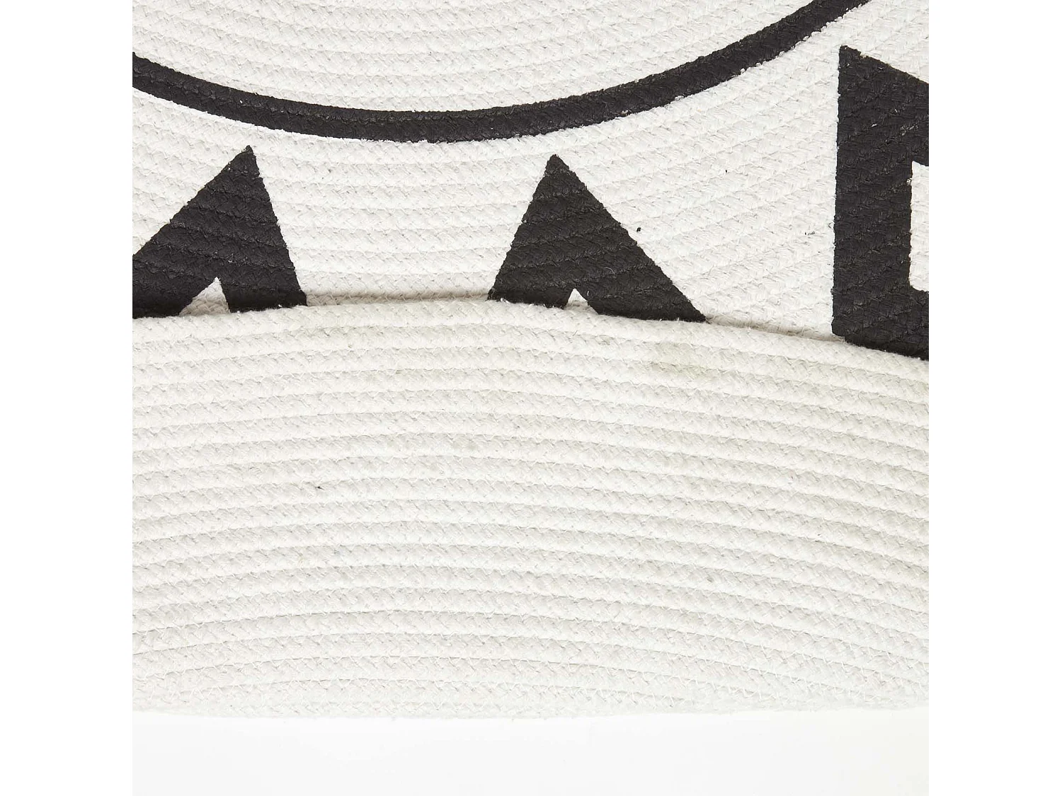 Homescapes Lia White & Black Mandala Handoven Cotton Rug, 150 cm Round