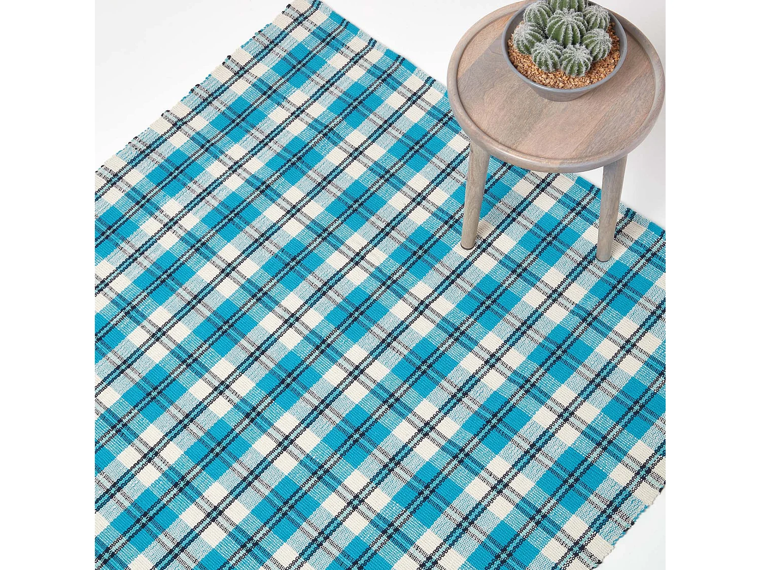 Homescapes Irvine Handwoven Blue Tartan 100% Cotton Rug, 150 x 240 cm