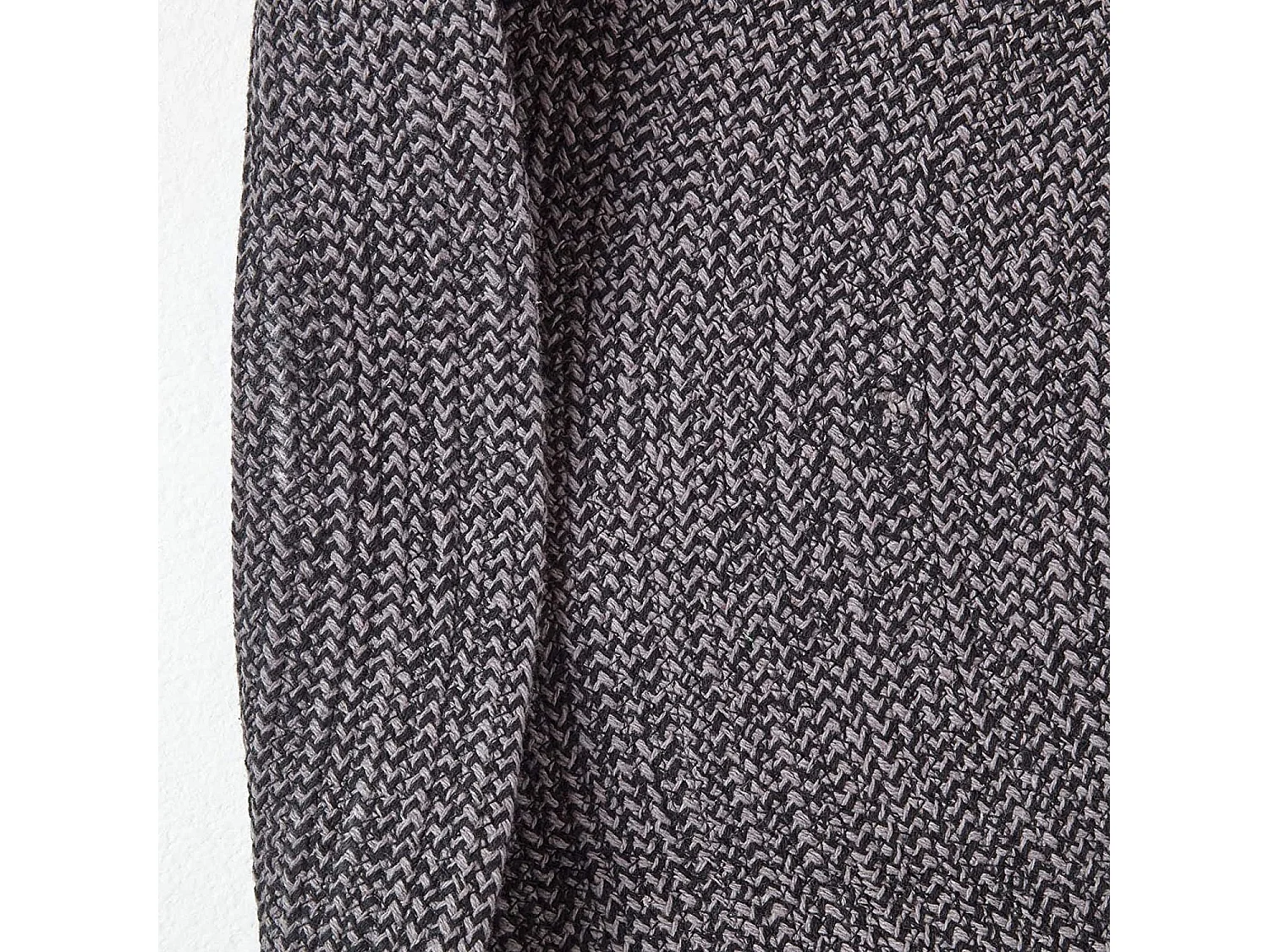 Homescapes Grey and Black Melange Braided Rug, 200 cm Round