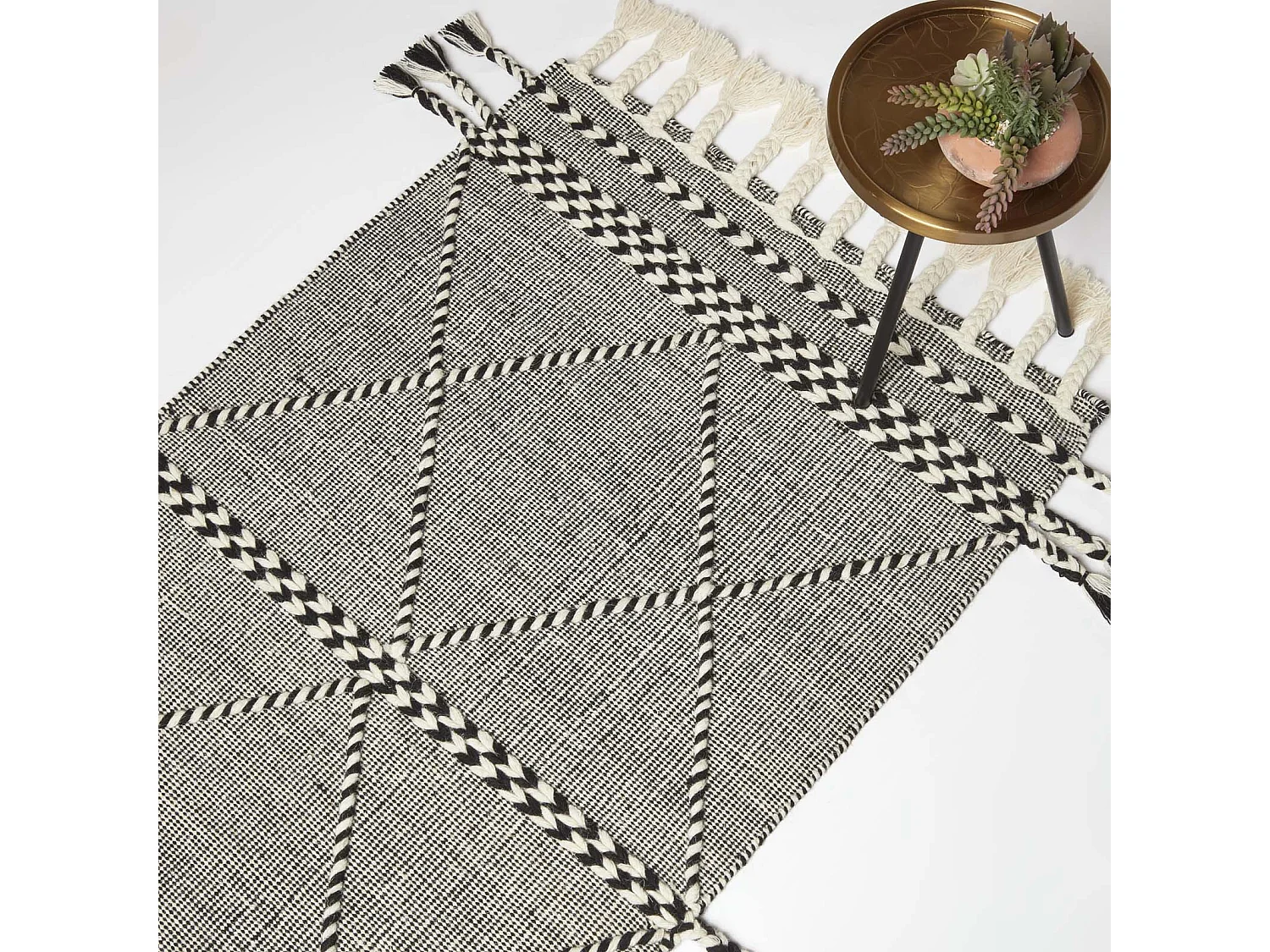 Homescapes Edessa Black & White Kilim Wool Rug 90 x 150 cm