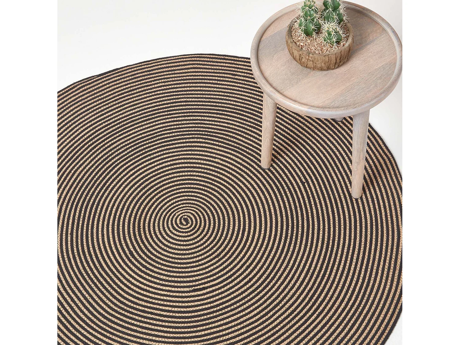Homescapes Linen and Black Handmade Woven Spiral Braided Rug, 120 cm Round