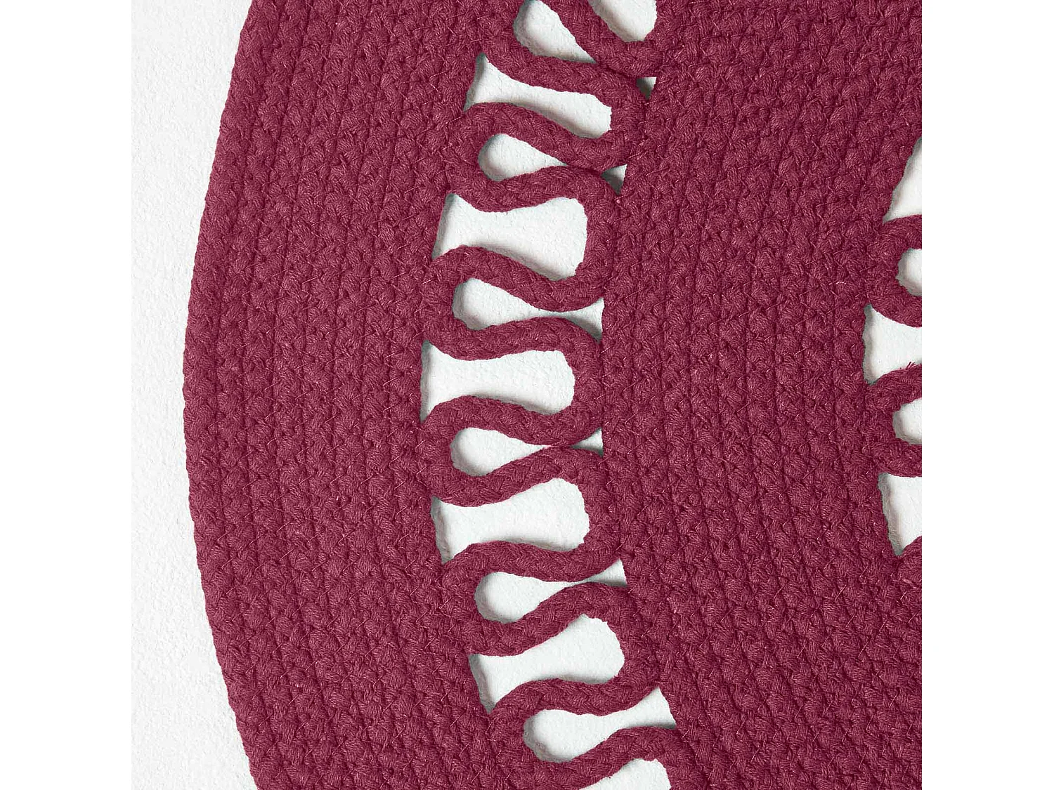 Homescapes Plum Crochet Braided Rug 90cm Round