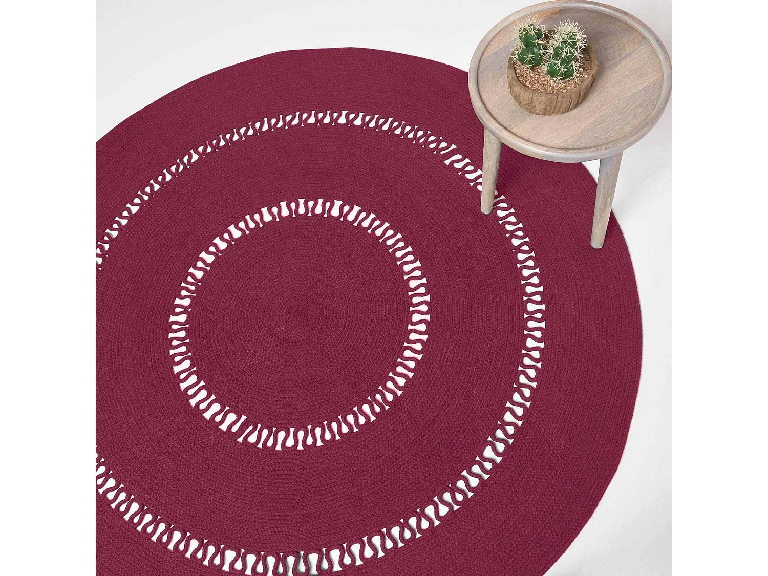 Homescapes Plum Crochet Braided Rug 150cm Round