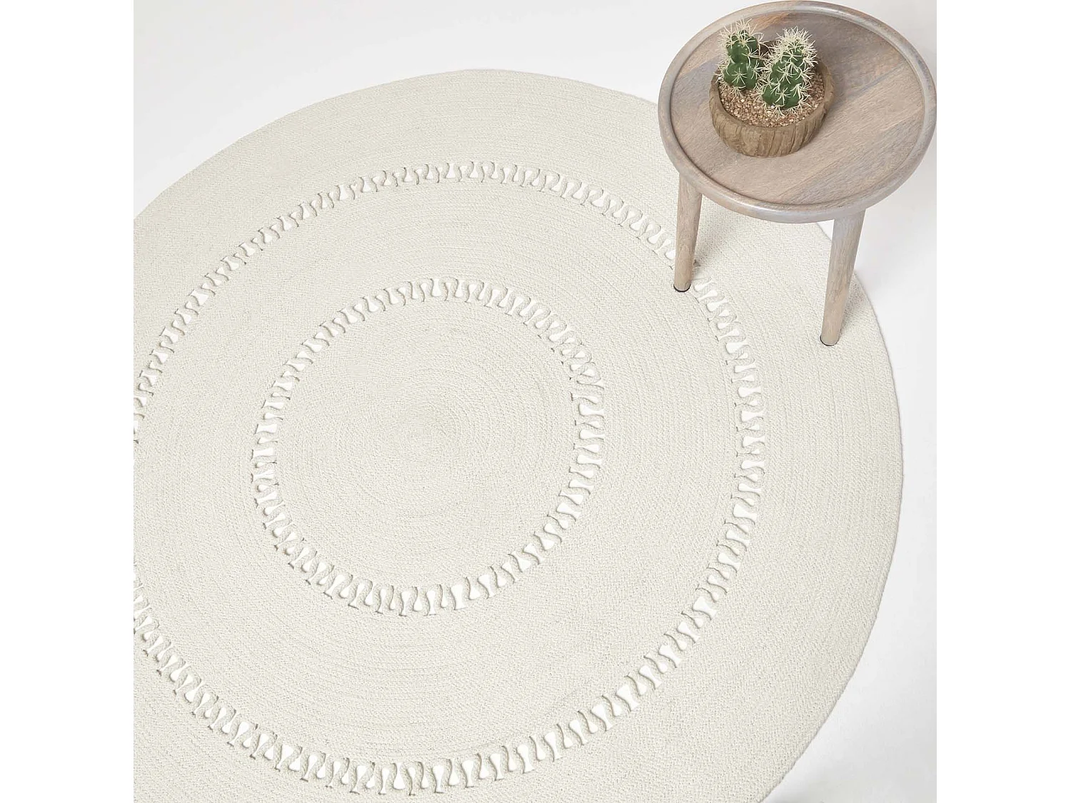 Homescapes Natural Crochet Braided Rug 120cm Round