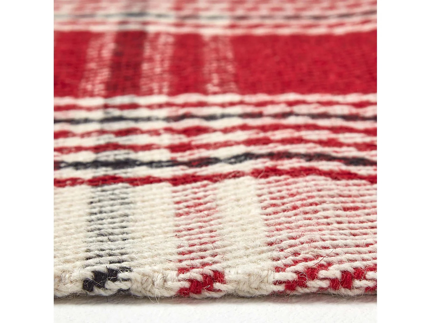 Homescapes Walker Red Tartan Check Non-Slip 100% Wool Rug, 120 x 170 cm