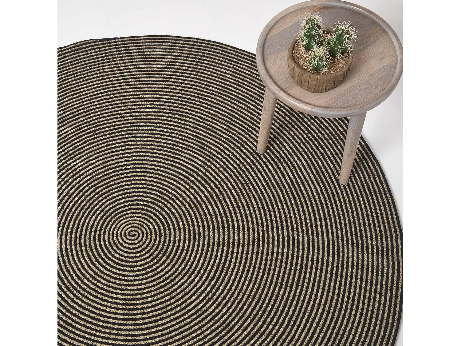 Homescapes Linen and Black Handmade Woven Spiral Braided Rug, 150 cm Round