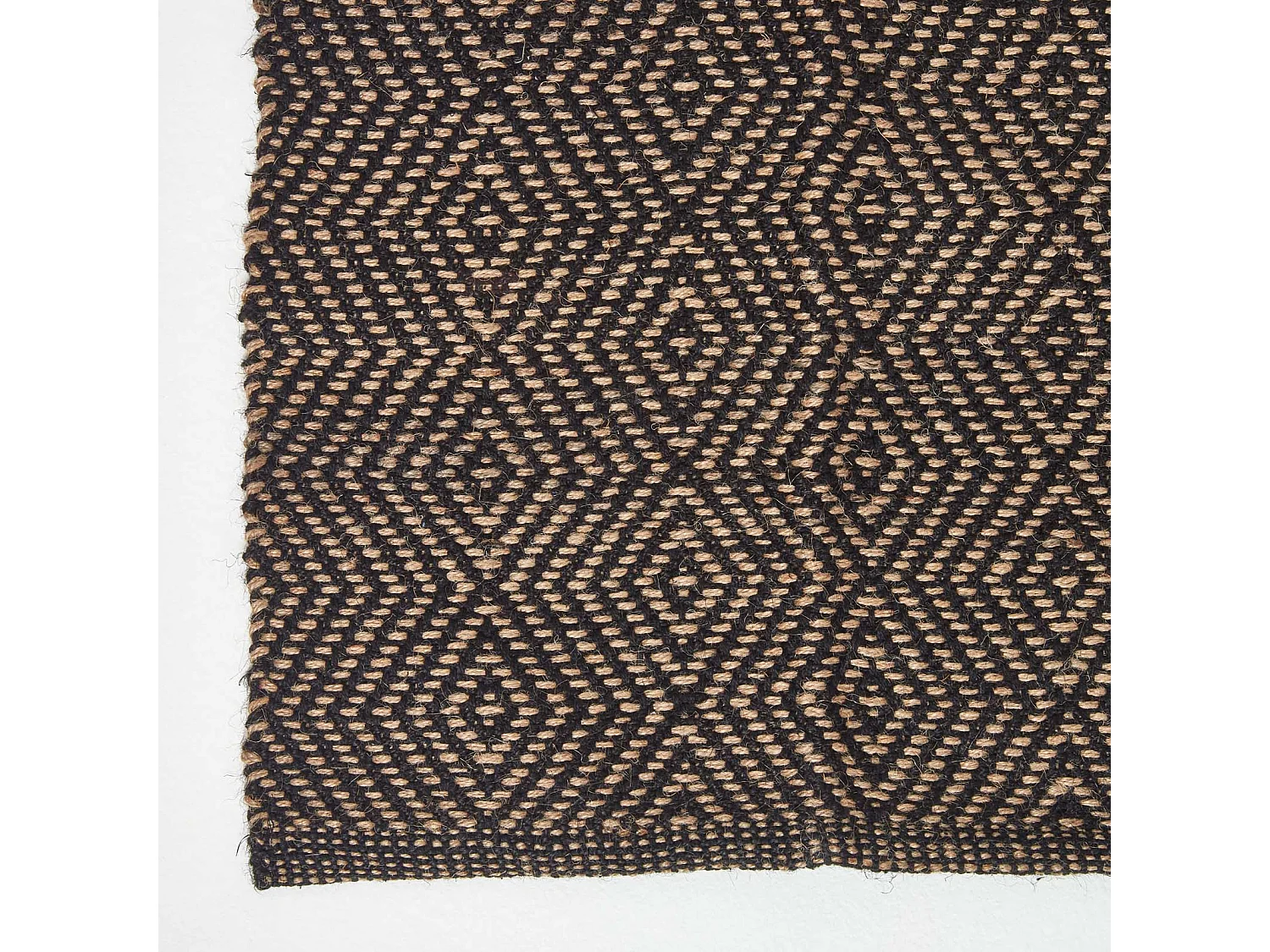 Homescapes Black Geometric Jute Rug 60 x 100 cm