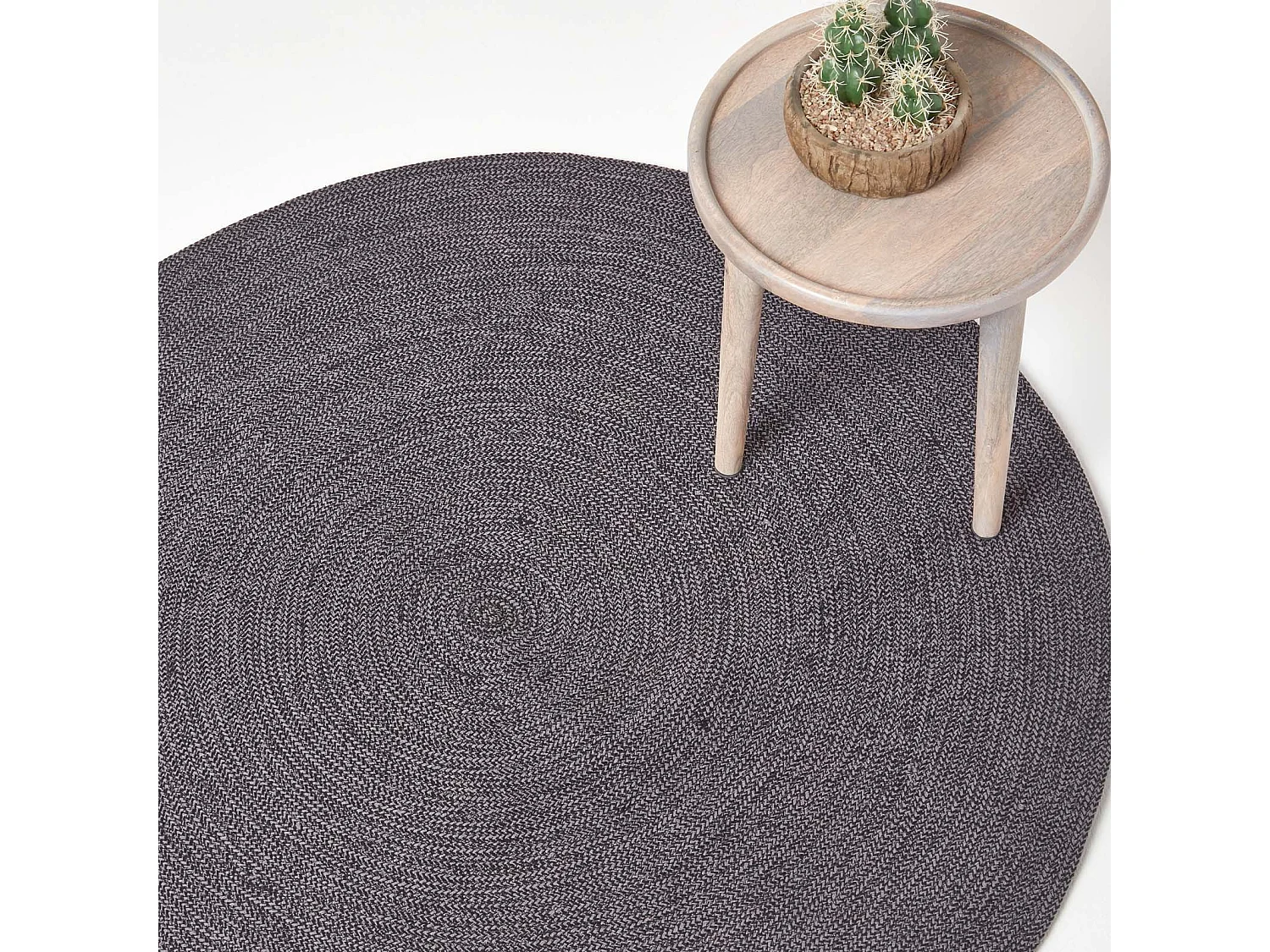 Homescapes Grey and Black Handmade Woven Braided Rug, 120 cm Round