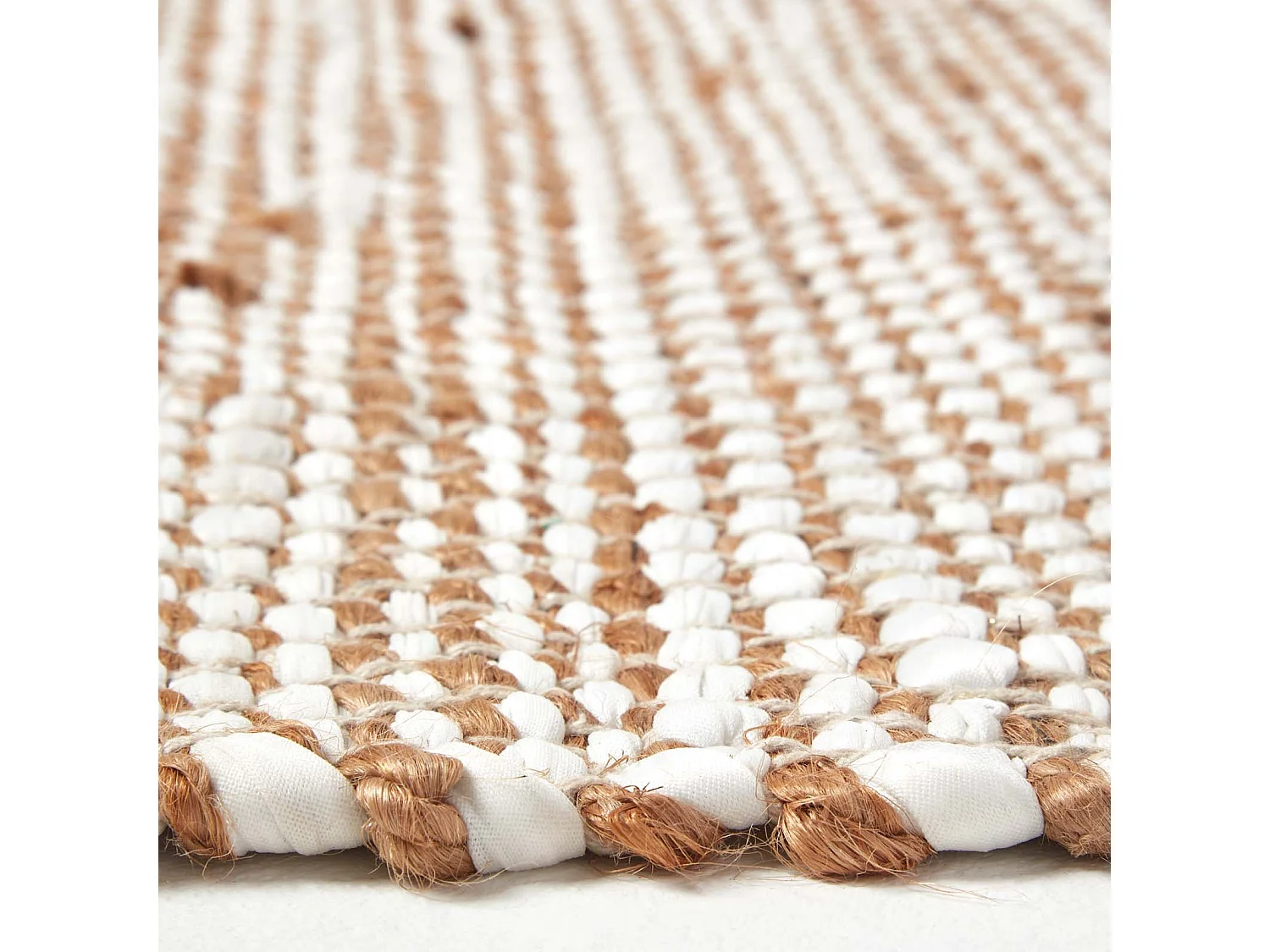 Homescapes Horizon Neutral Chevron Hemp Chindi Rug, 90 x 150 cm