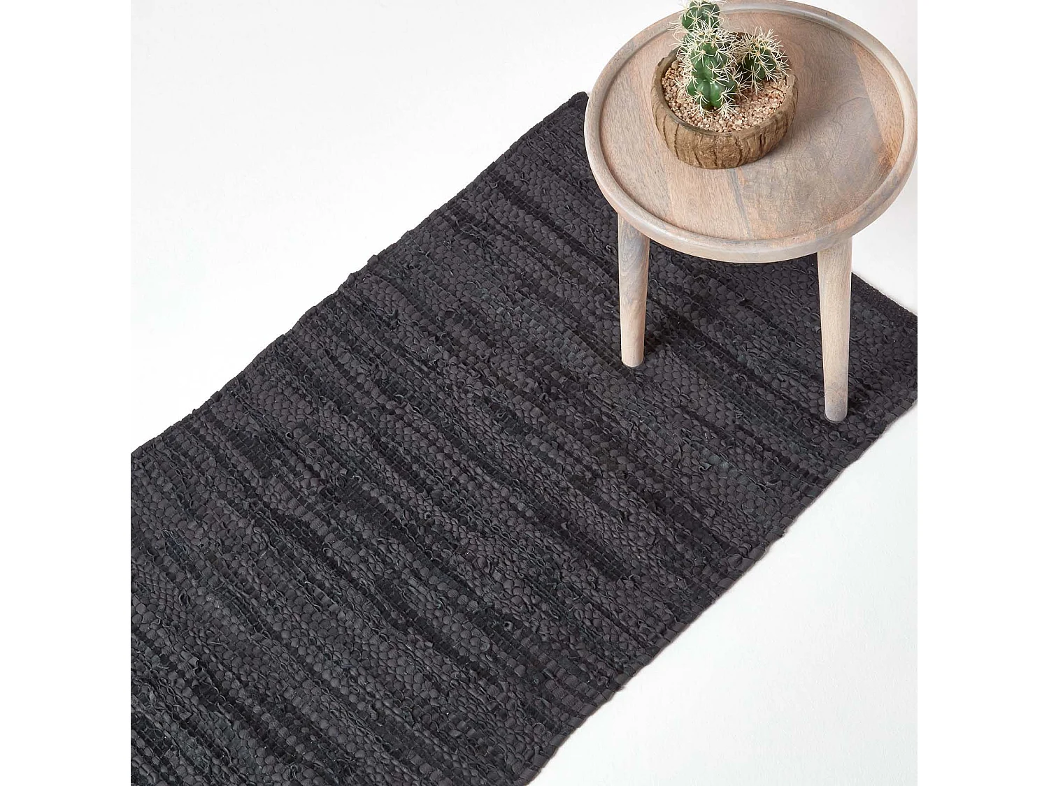 Homescapes Denver Leather Woven Rug Black, 66 x 200 cm