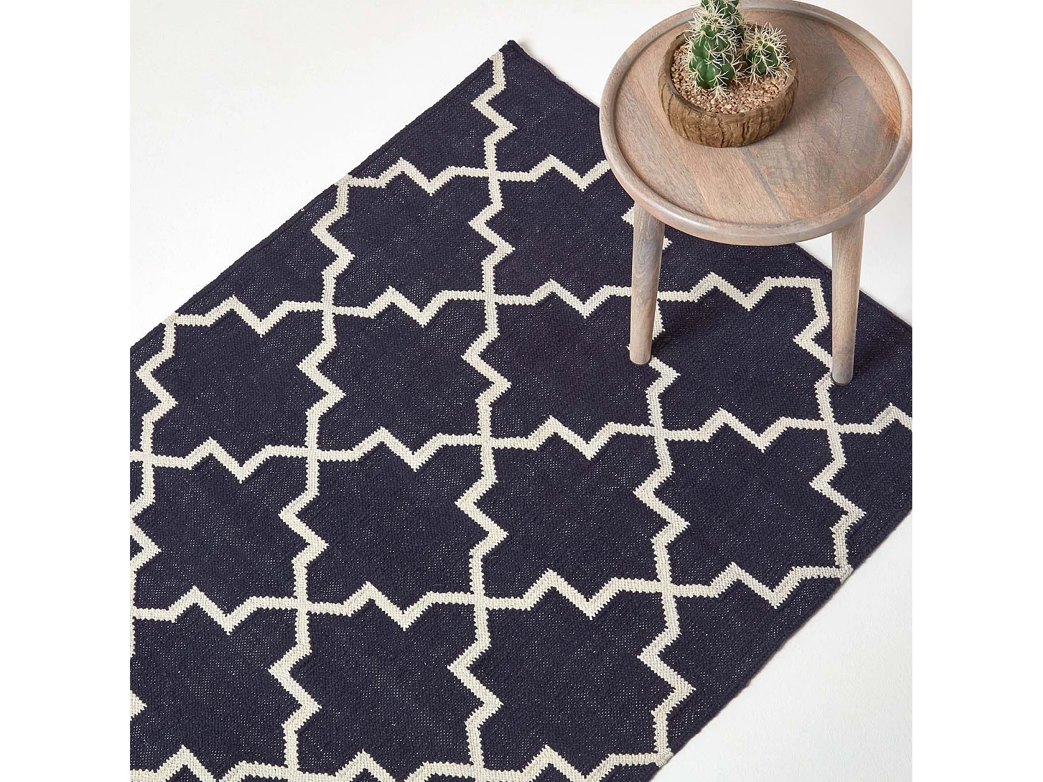 Homescapes Edmonton Navy Blue and White 100% Cotton Geometric Pattern Kilim Rug, 160 x 230 cm