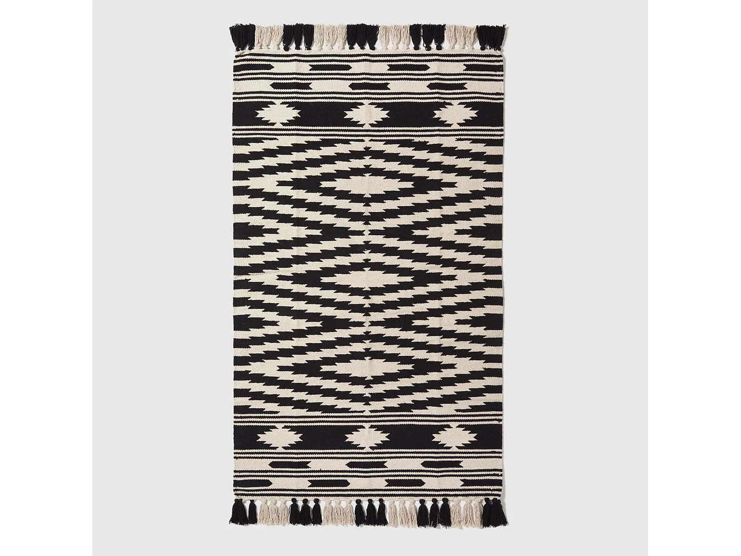 Homescapes Dinan Black & White Kilim Cotton Rug 240 x 300 cm