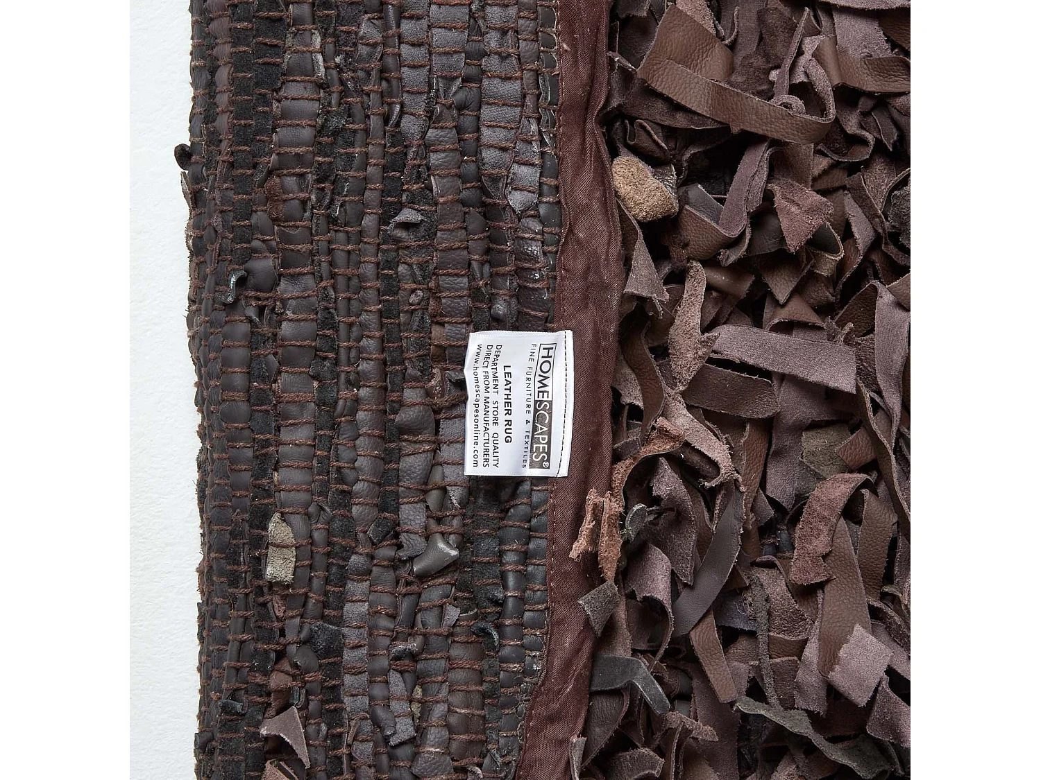 Homescapes Dallas Leather Shaggy Rug Chocolate, 150 cm Round