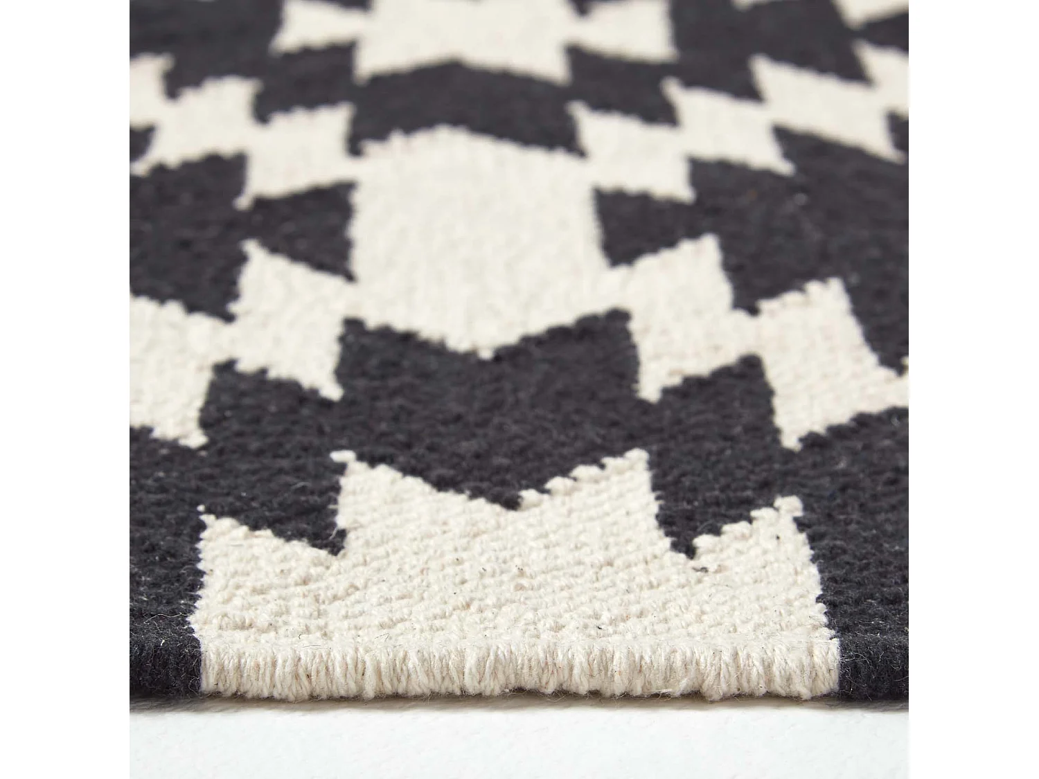 Homescapes Zurich Handwoven Black and White 100% Cotton Geometric Pattern Kilim Rug, 66 x 200 cm