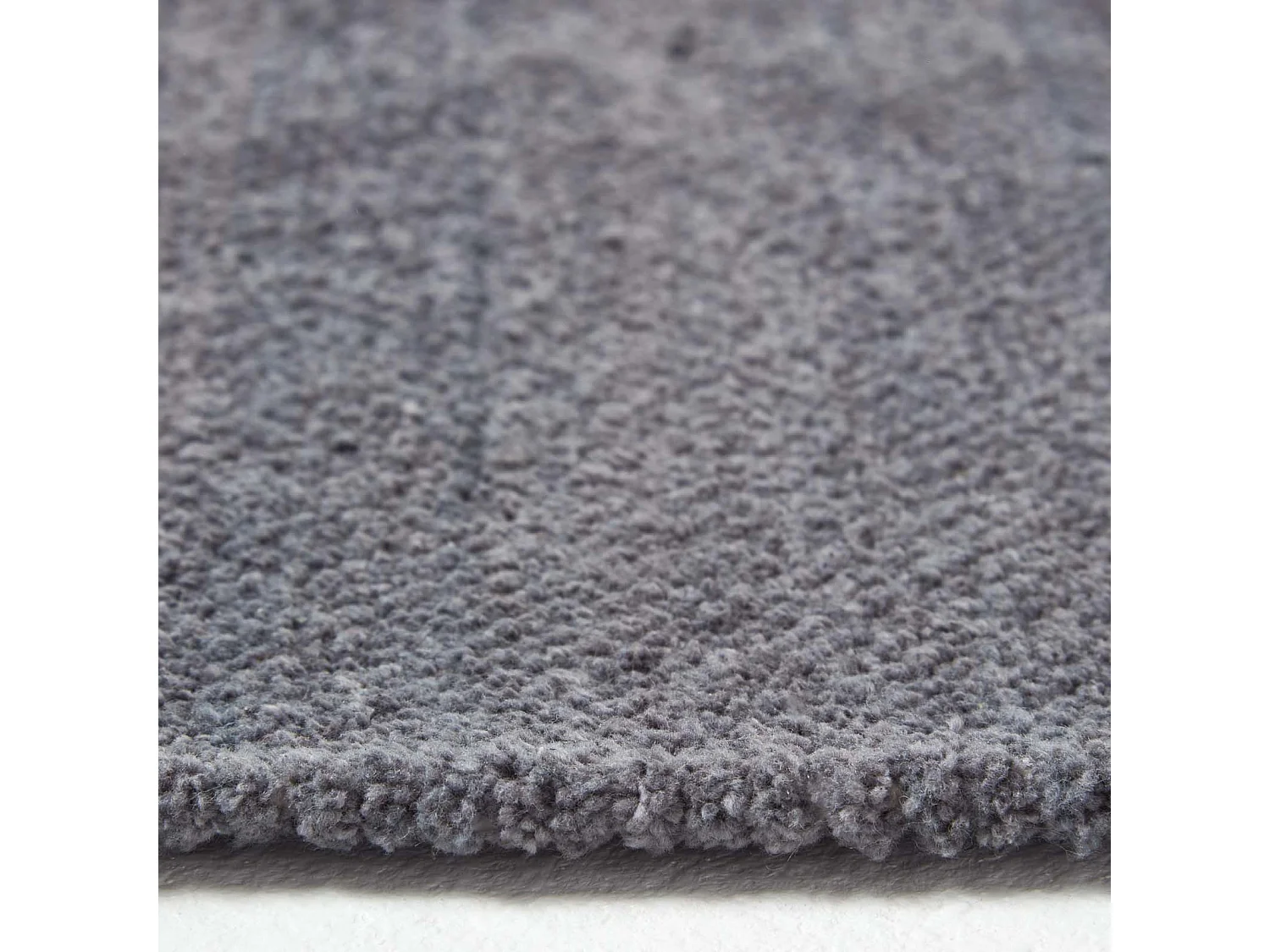 Homescapes Dark Grey 100% Cotton Plain Chenille Rug with Natural Trim, 45 x 70 cm