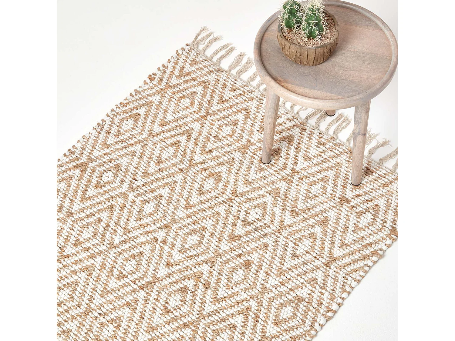 Homescapes Sierra Neutral Diamond Pattern Hemp Chindi Rug, 160 x 230 cm