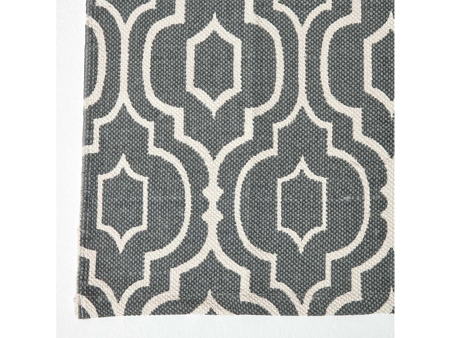 Homescapes Riga Grey and White 100% Cotton Printed Patterned Rug, 120 x 170 cm