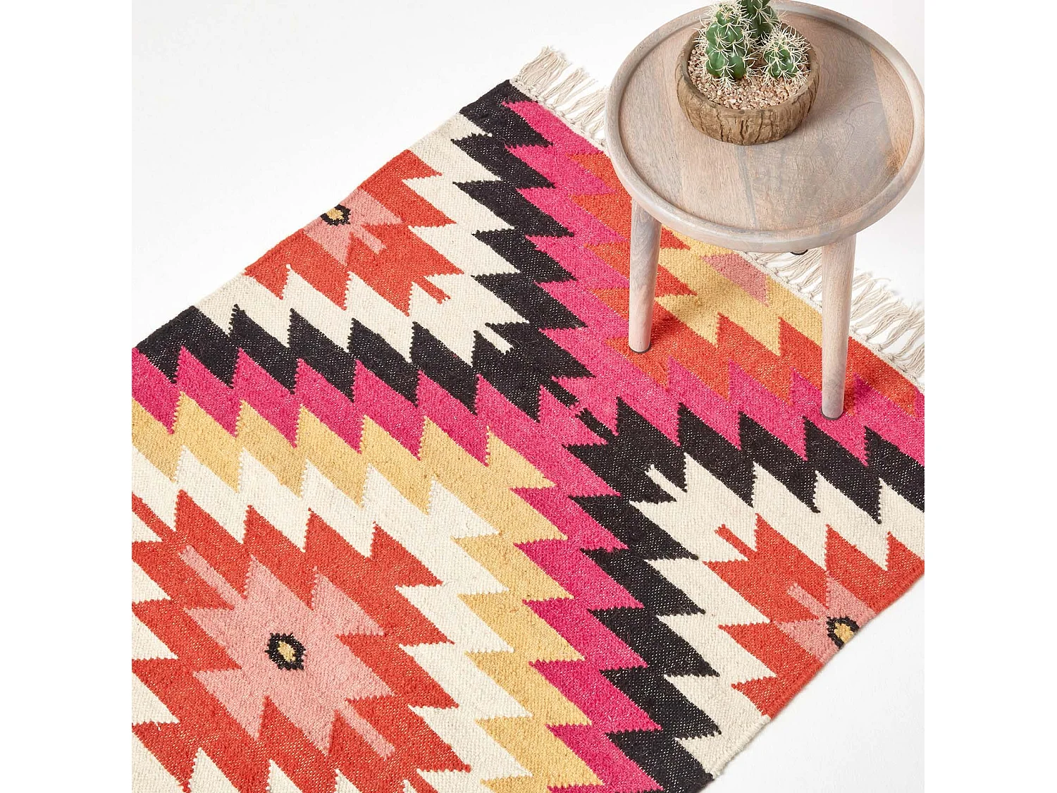 Homescapes Jakarta Handwoven Pink, Orange and Yellow Multi Coloured Geometric Pattern Kilim Wool Rug, 160 x 230 cm