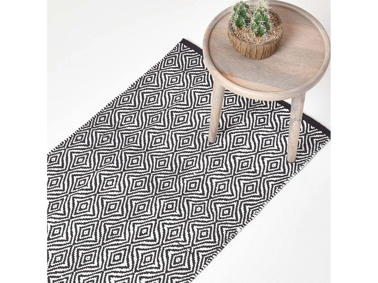 Homescapes Trance Black and White Diamond Pattern Recycled Fibre Rug, 66 x 200 cm