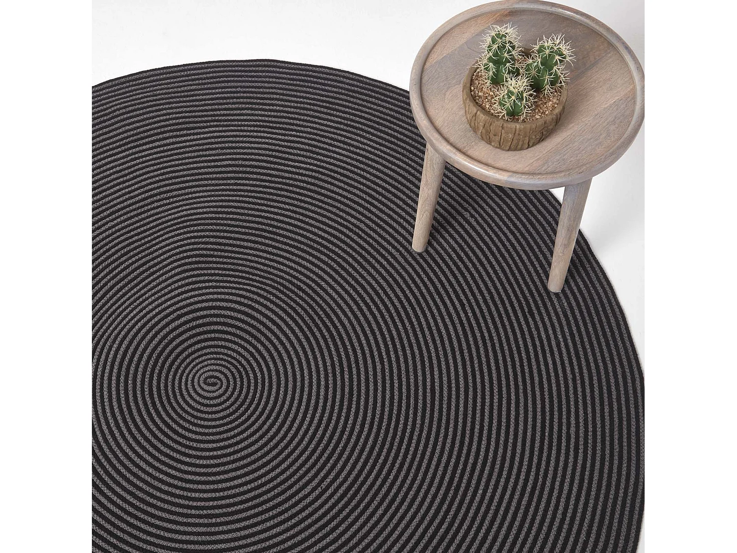 Homescapes Grey and Black Handmade Woven Spiral Braided Rug, 150 cm Round