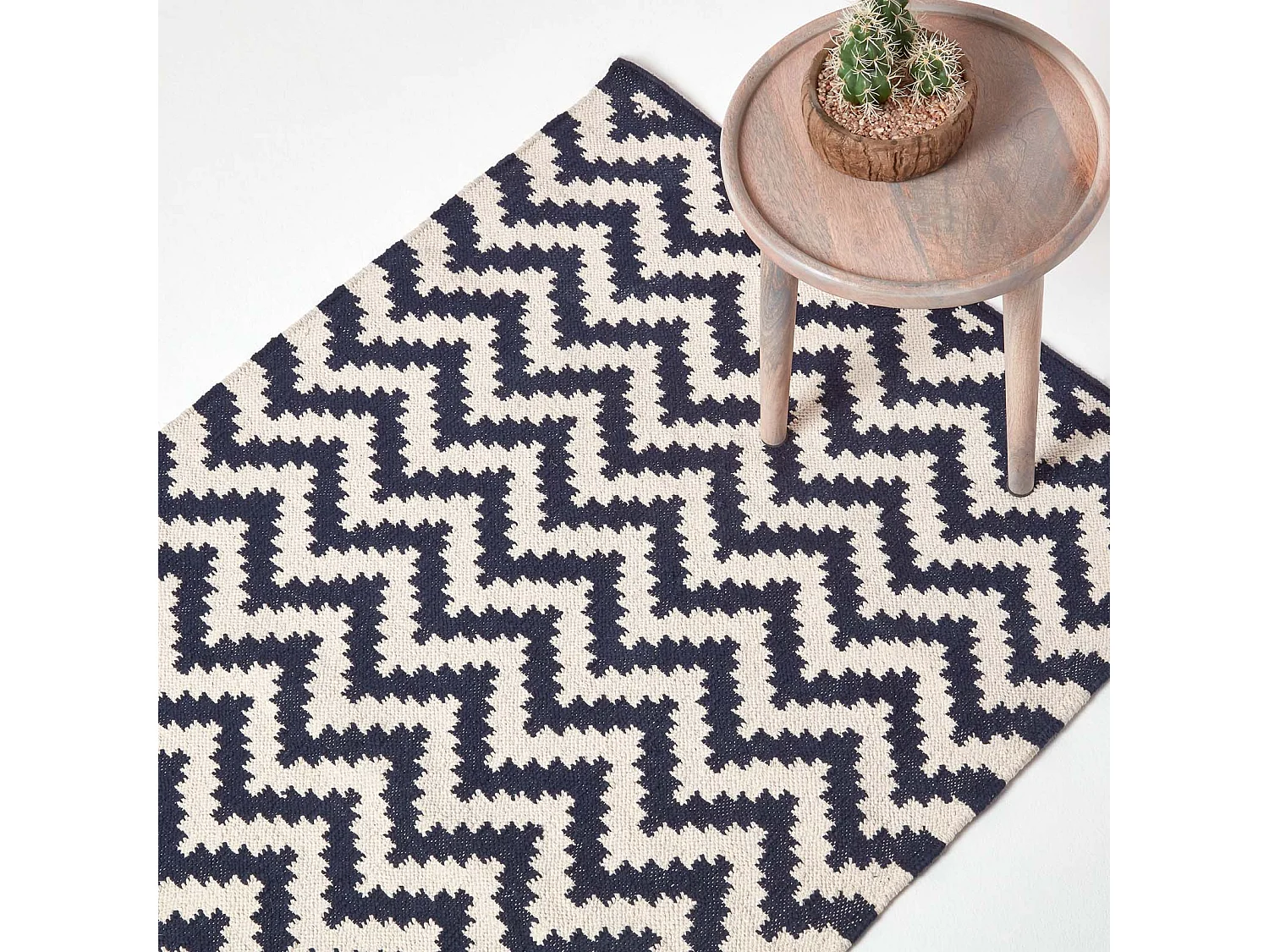 Homescapes Casablanca Handwoven Zig Zag Pattern Dark Blue and White 100% Cotton KIlim Rug, 160 x 230 cm