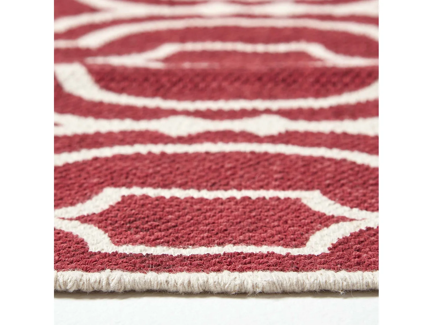 Homescapes Riga Red and White 100% Cotton Printed Patterned Rug, 66 x 200 cm