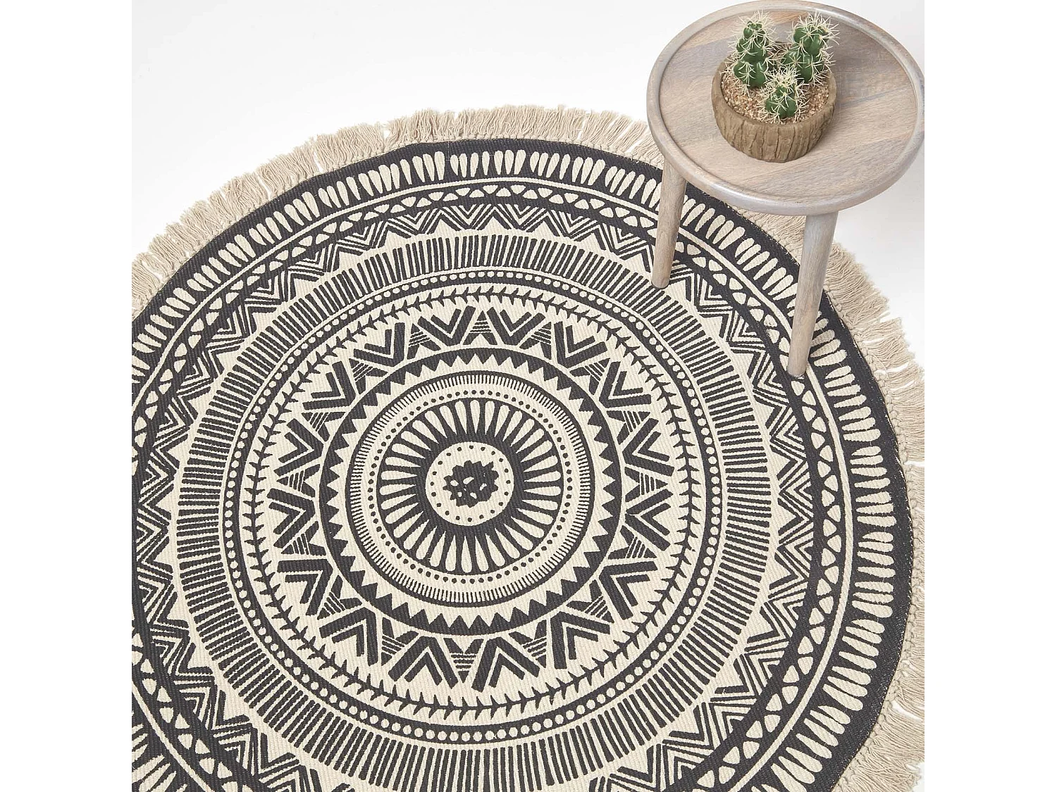 Homescapes Black & White 100% Cotton Mandala Printed Round Rug