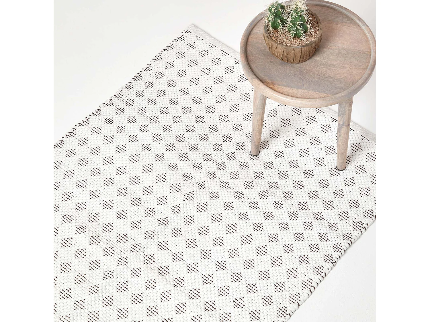 Homescapes White Geometric Black Diamond Chindi Rug, 150 x 240 cm