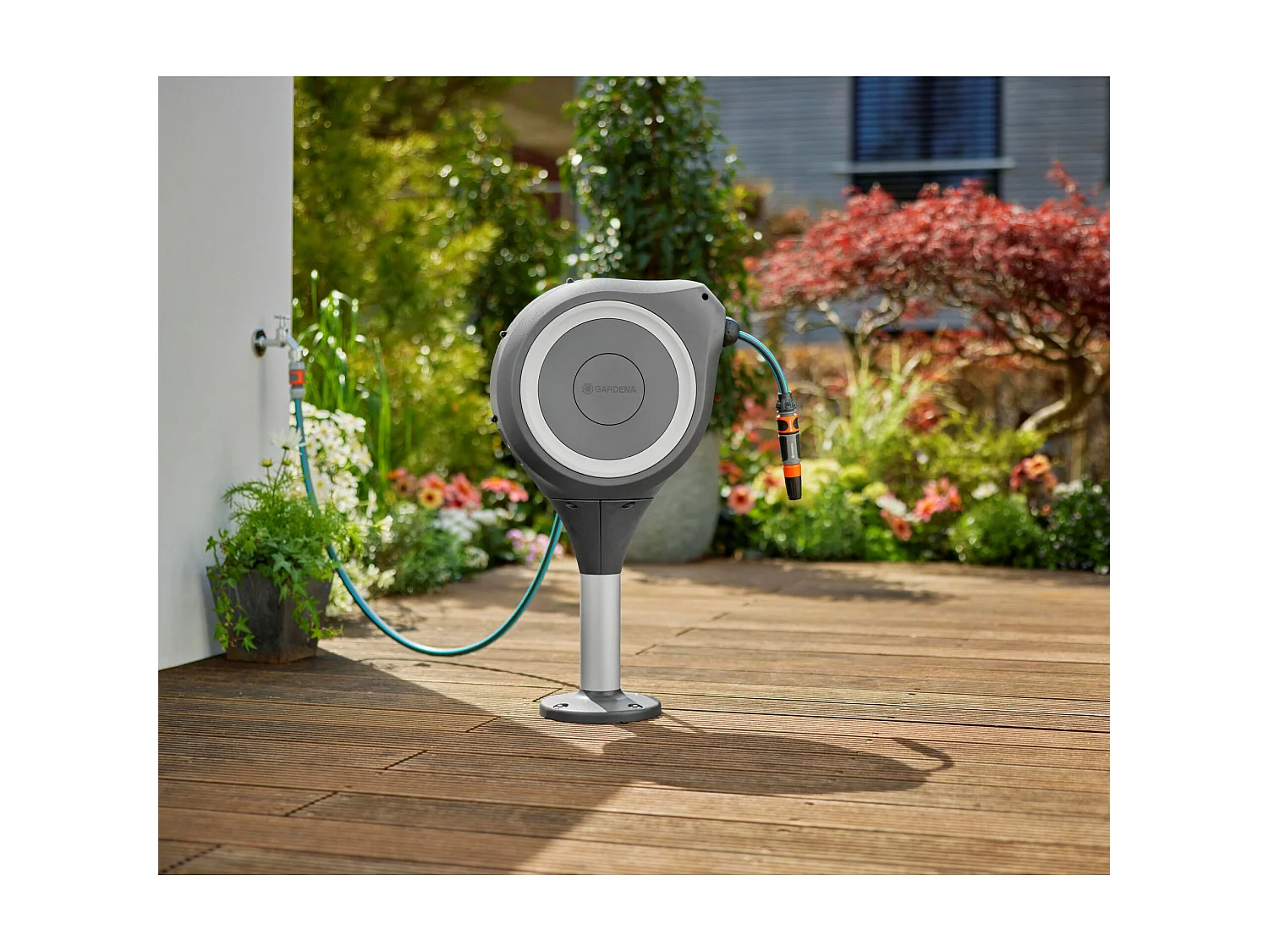 Dévidoir automatique pour terrasse - GARDENA - RollUp - M - Blanc - Longueur 20 m - Tuyau 13 mm