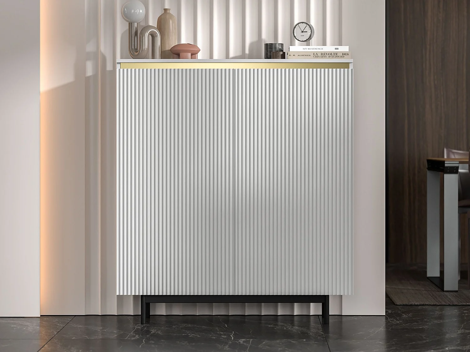 Commode à 2 portes – corps blanc mat, façades rainurées blanc mat – 111 cm, Cadre en métal noir